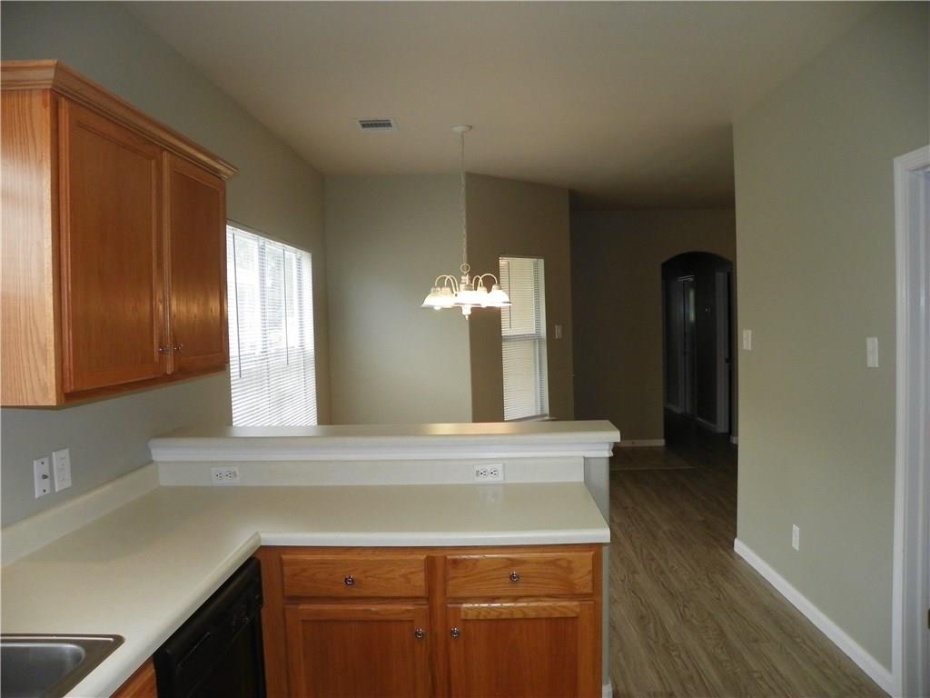 135 Marvin Cv, Hutto, TX 78634