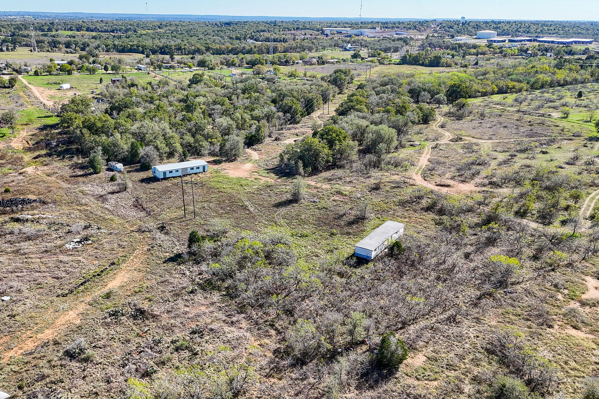 166 Norwood Ln, Elgin, TX 78621