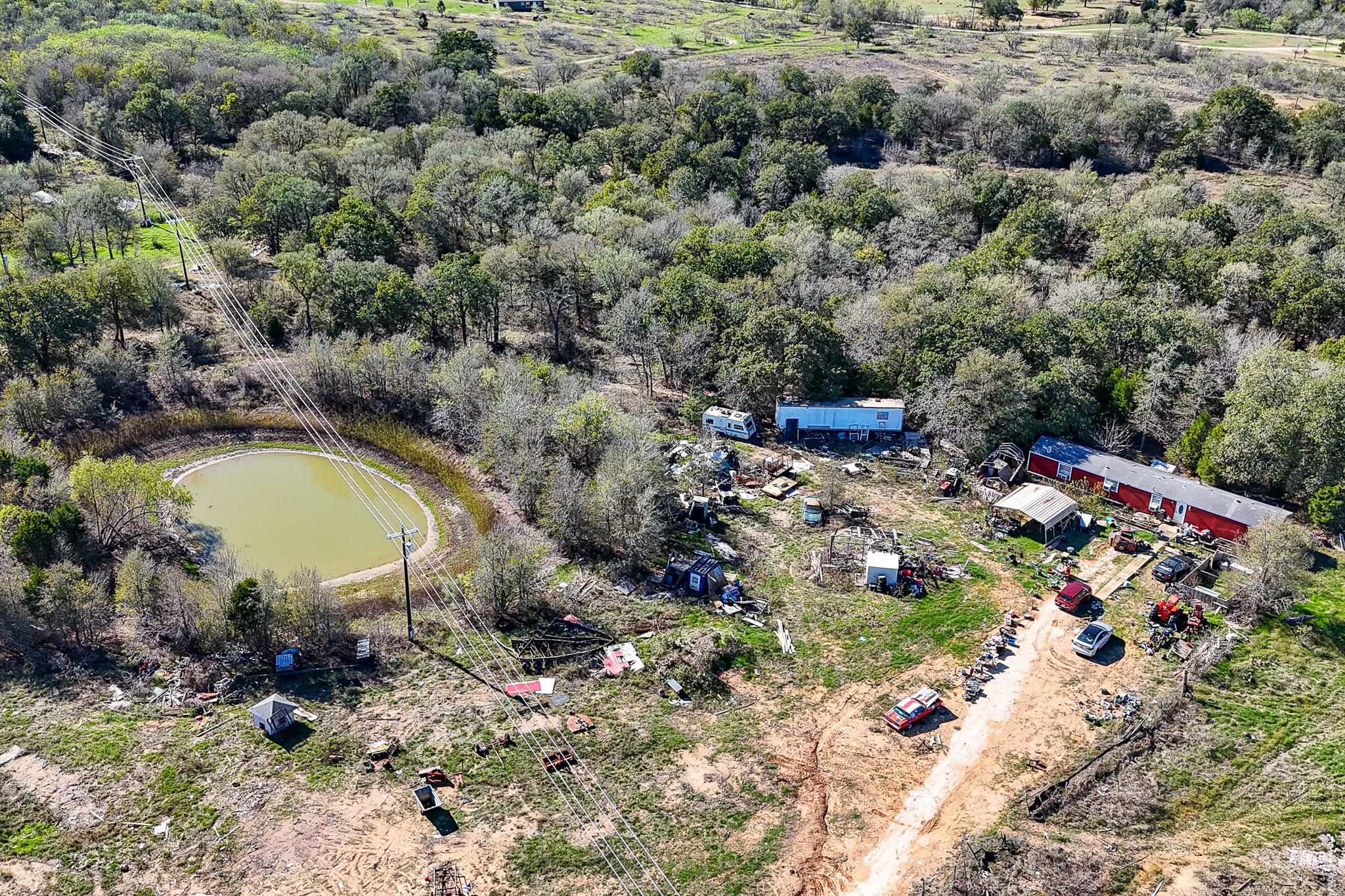 166 Norwood Ln, Elgin, TX 78621