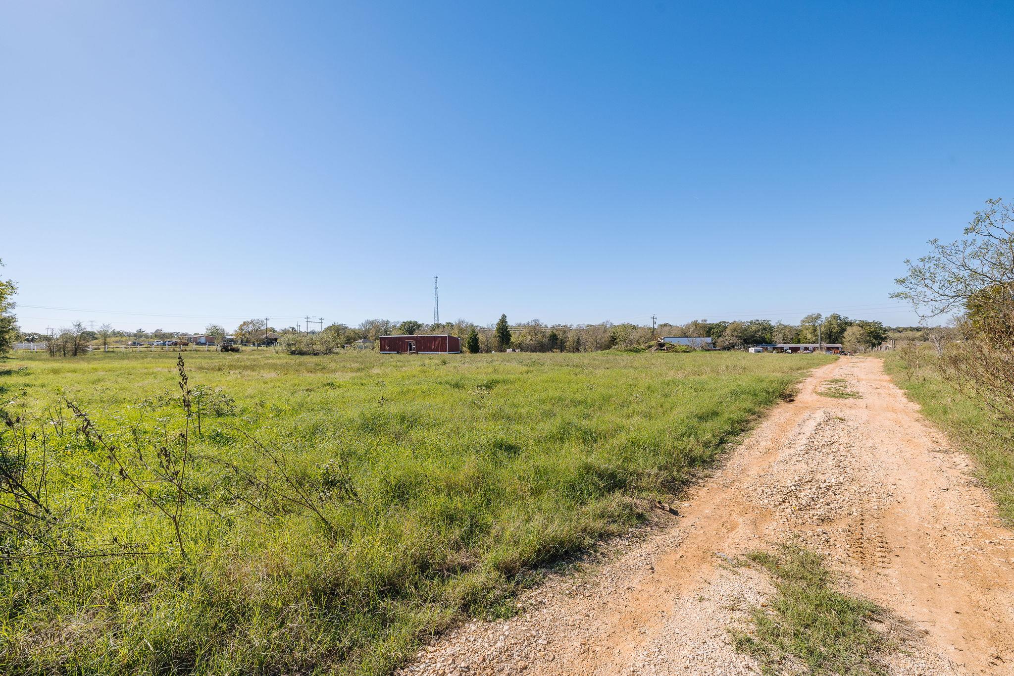 166 Norwood Ln, Elgin, TX 78621