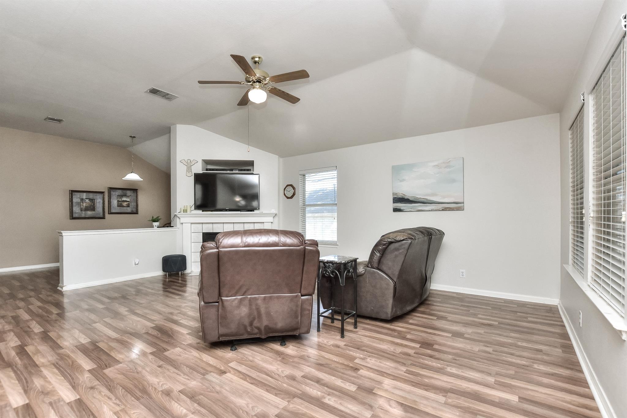 1503 Barcus Dr, Georgetown, TX 78626