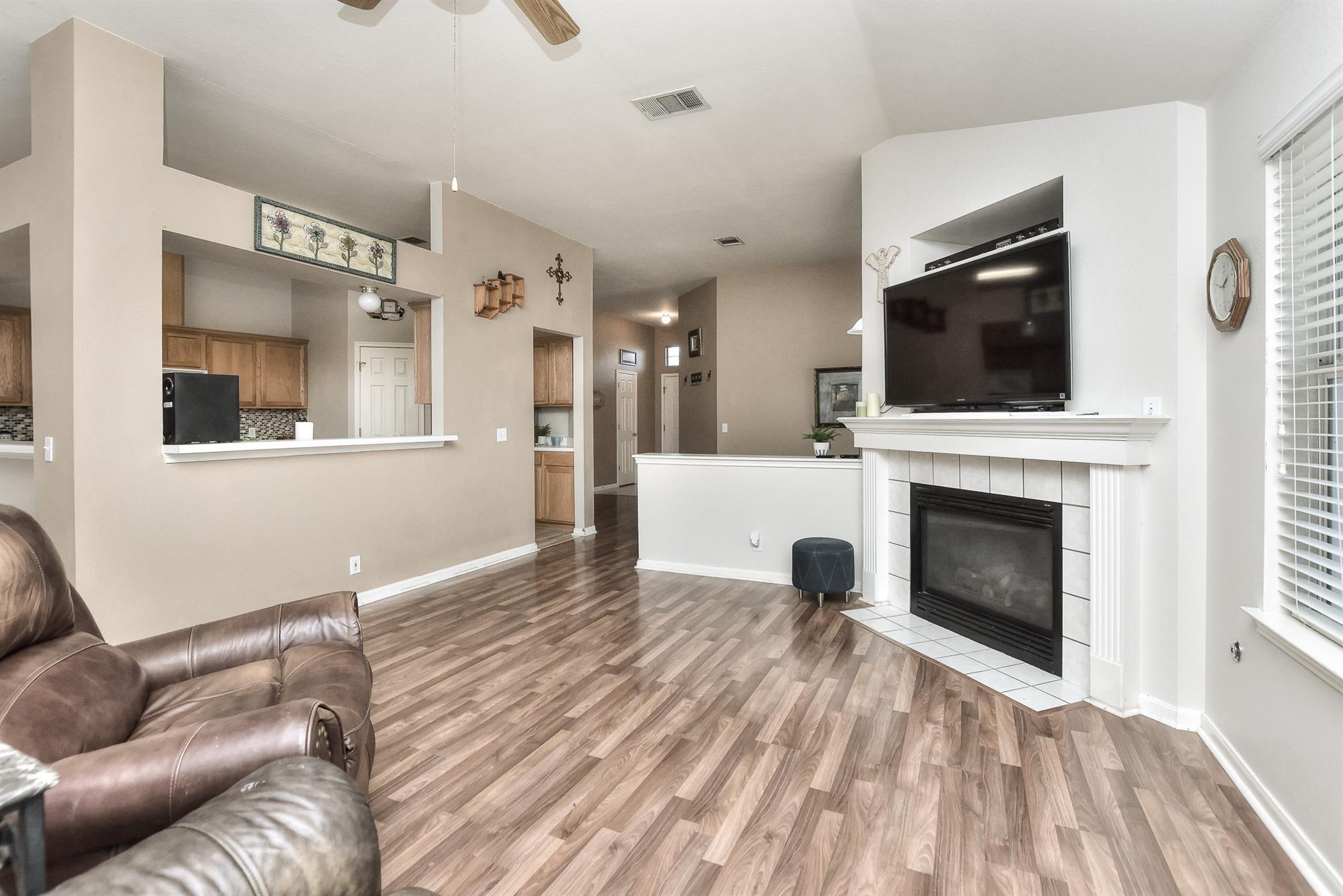 1503 Barcus Dr, Georgetown, TX 78626