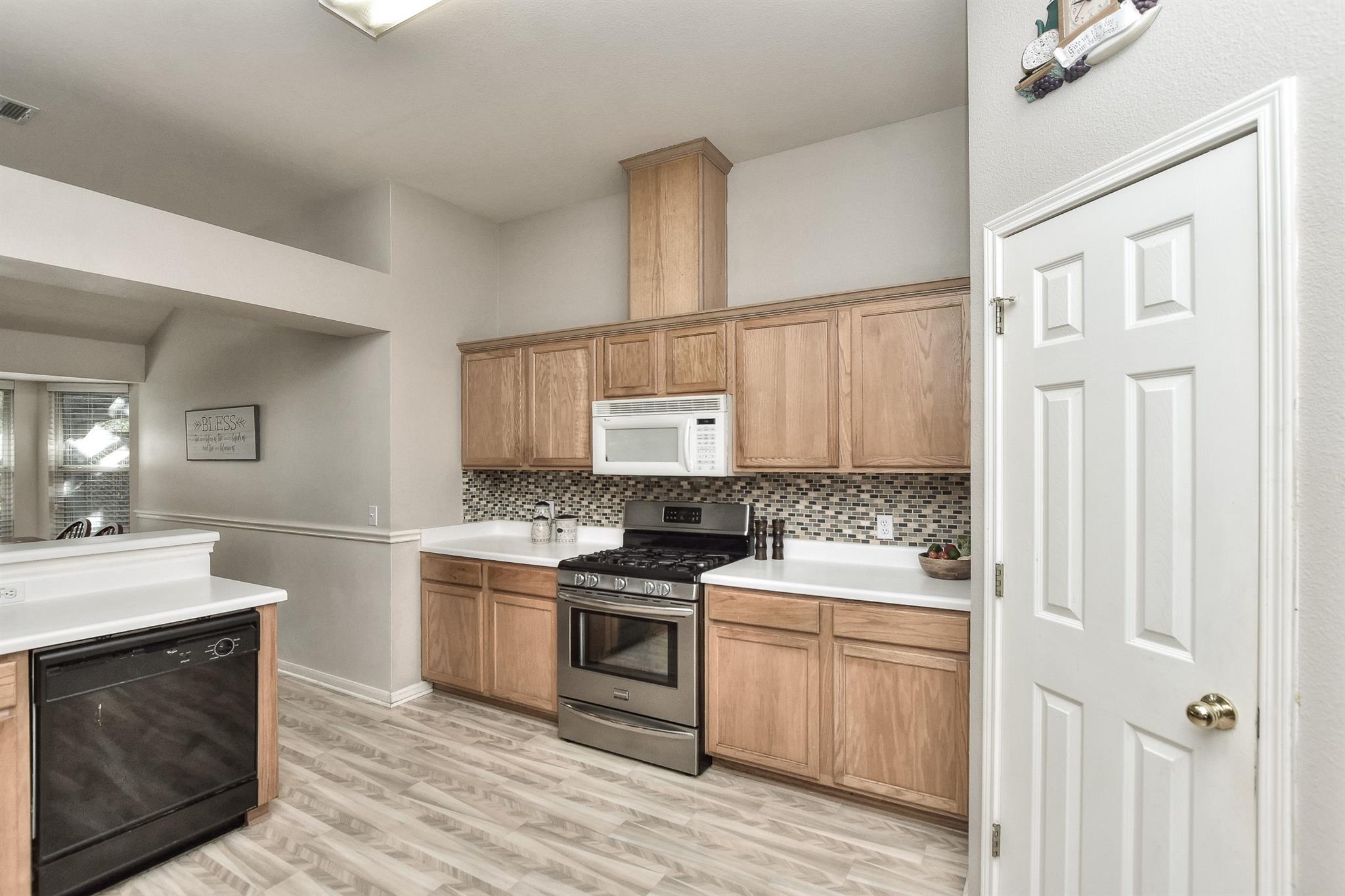 1503 Barcus Dr, Georgetown, TX 78626