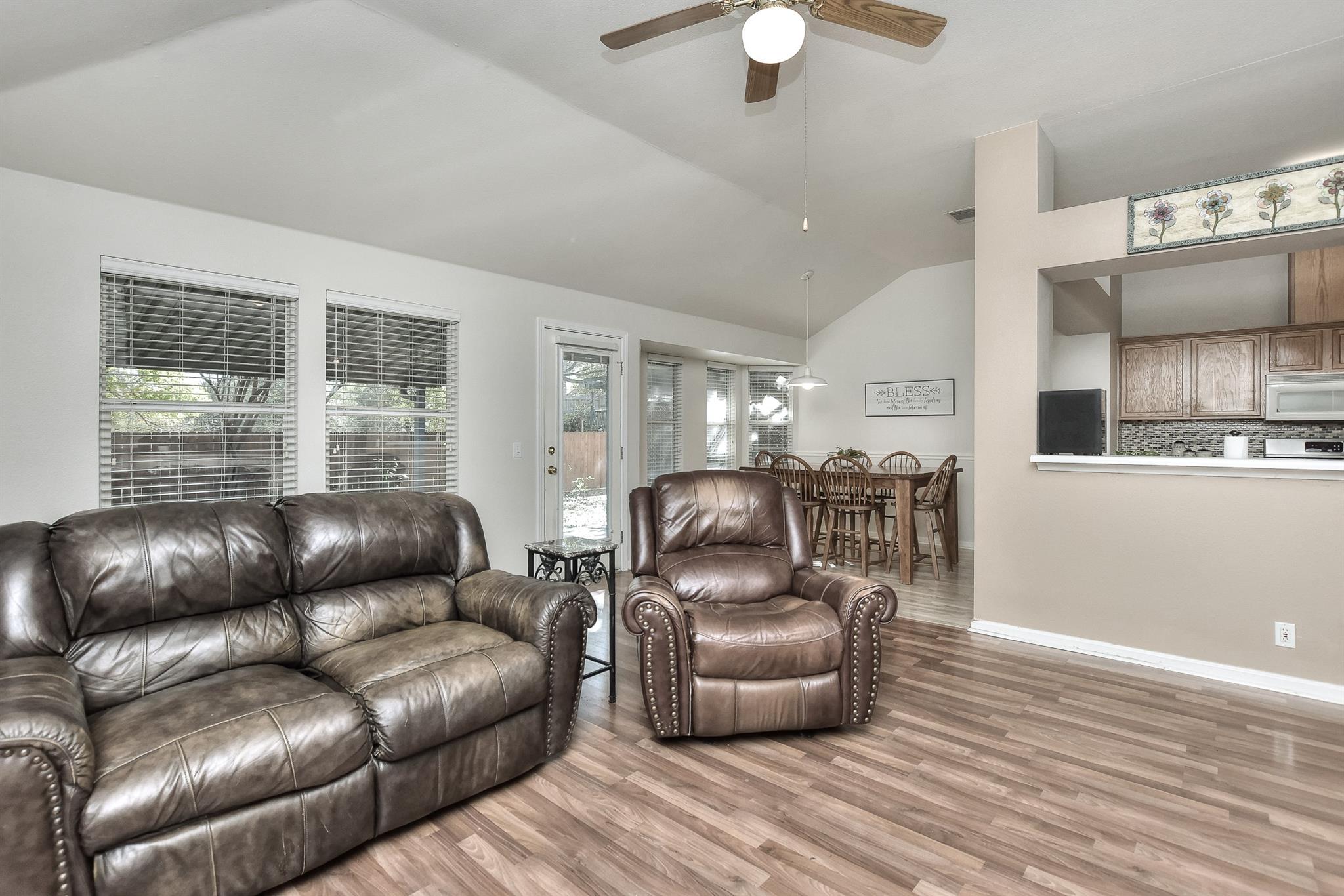 1503 Barcus Dr, Georgetown, TX 78626