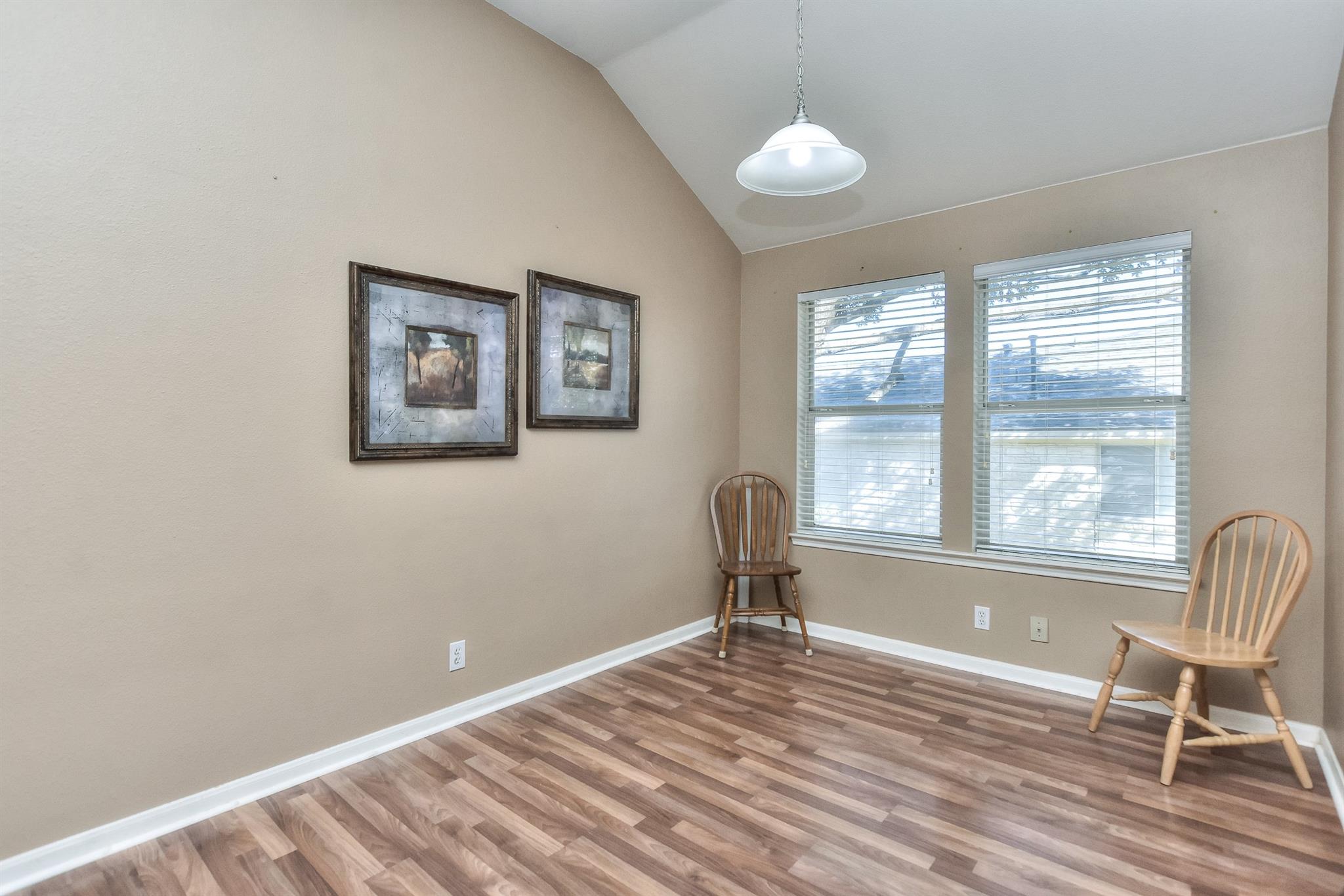 1503 Barcus Dr, Georgetown, TX 78626