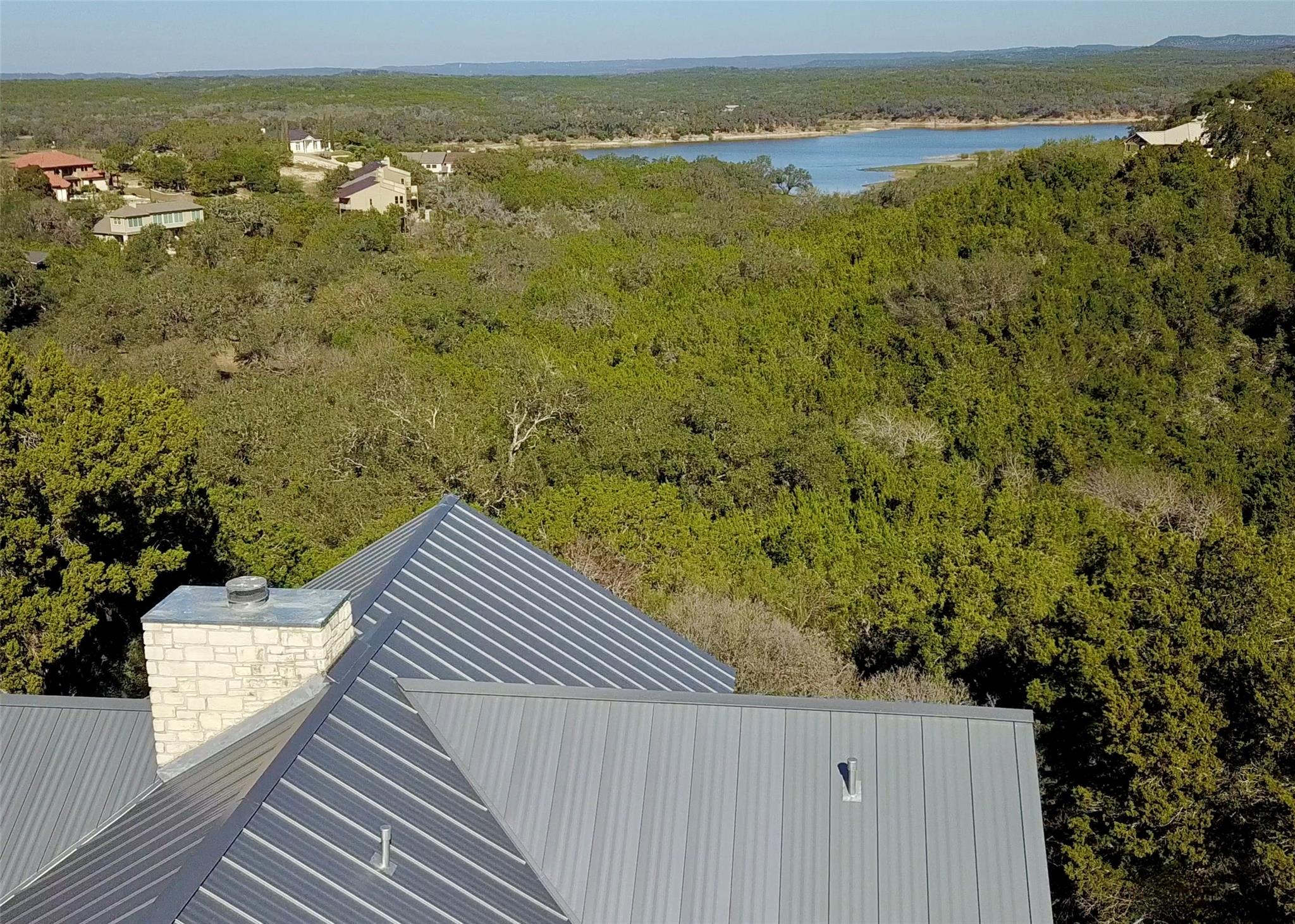 116 Courtside Way, Spicewood, TX 78669