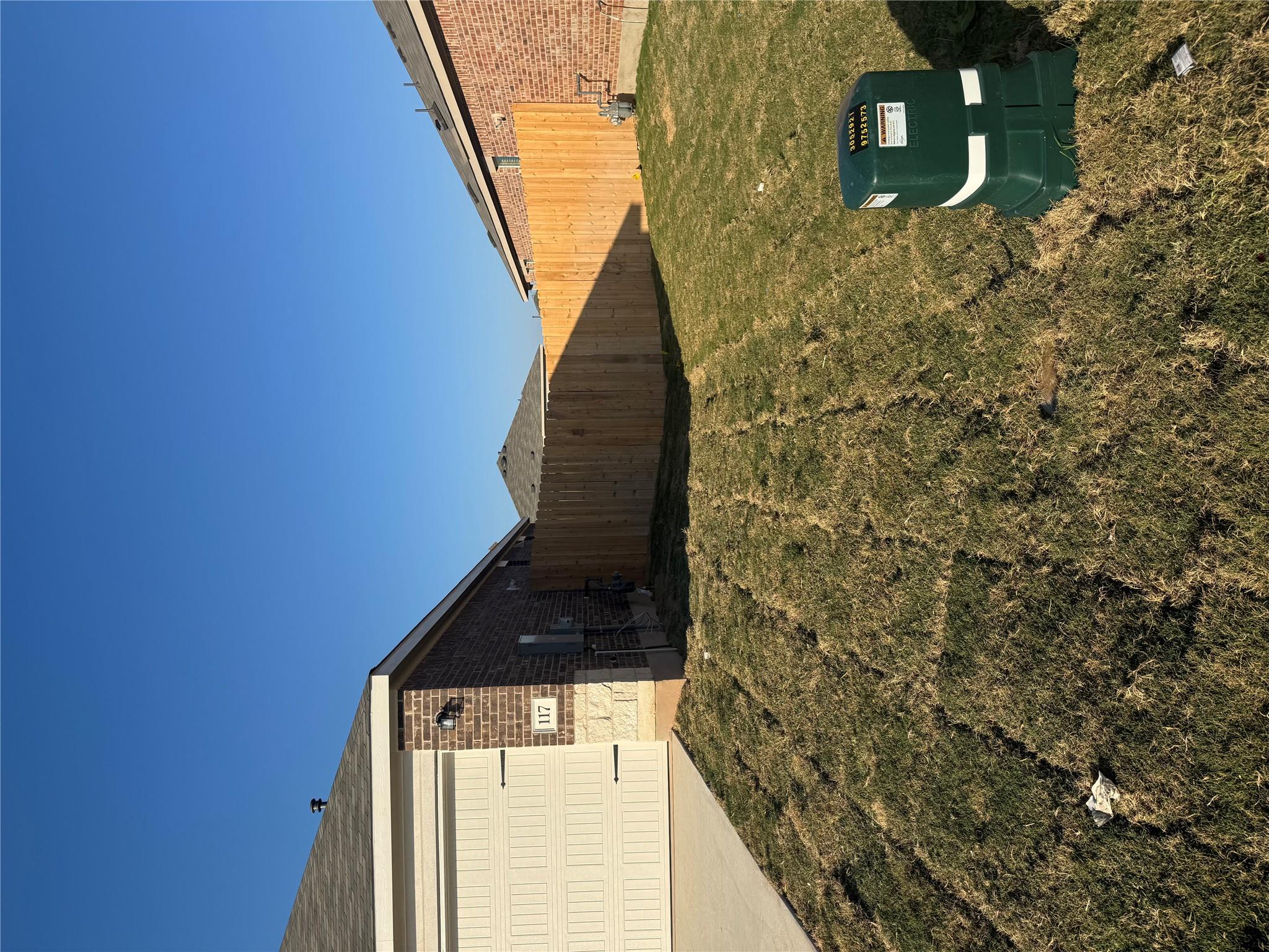 117 Donnington Dr, Hutto, TX 78634