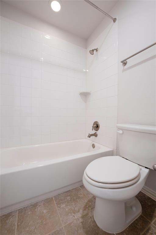 2533 Milan Meadows Dr, Leander, TX 78641