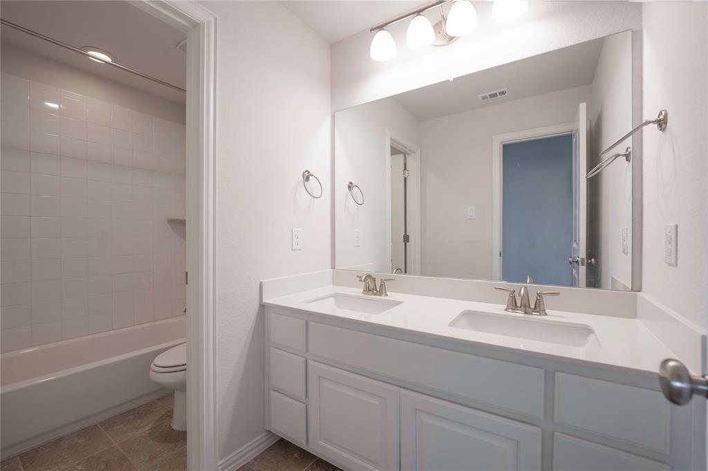 2533 Milan Meadows Dr, Leander, TX 78641