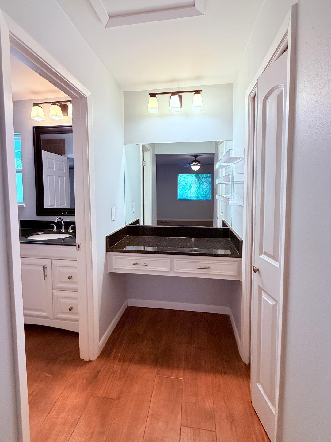 914 Beaver Trl # B, Austin, TX 78746