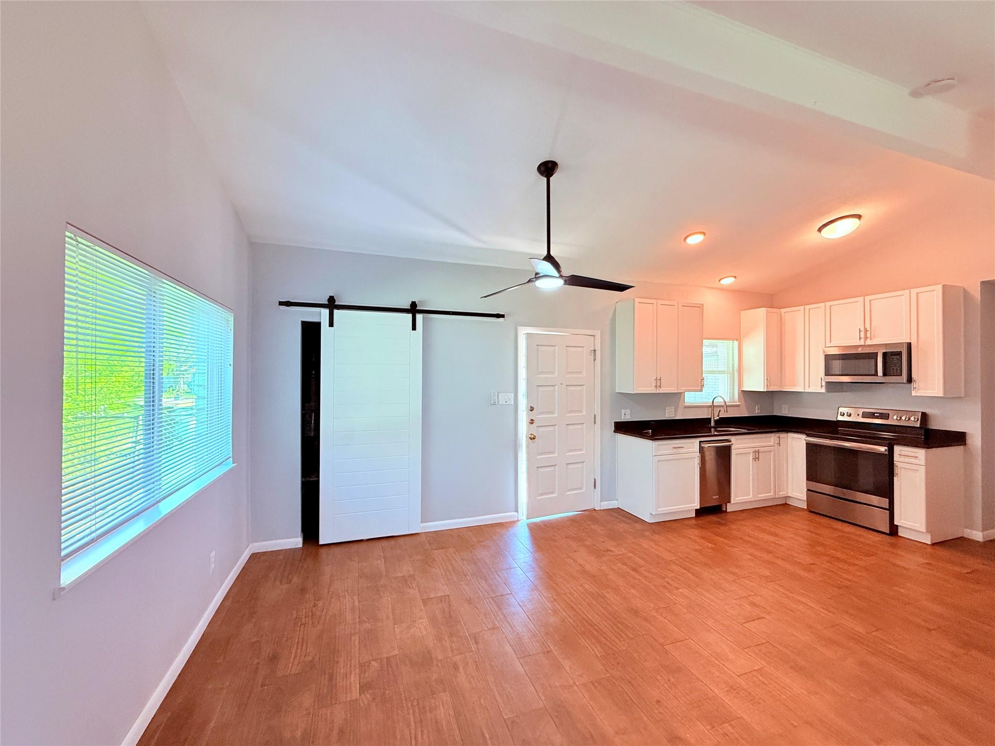 914 Beaver Trl # B, Austin, TX 78746