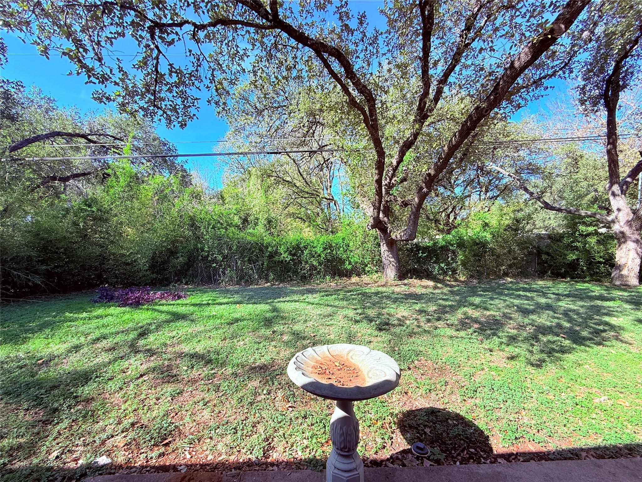 914 Beaver Trl # B, Austin, TX 78746