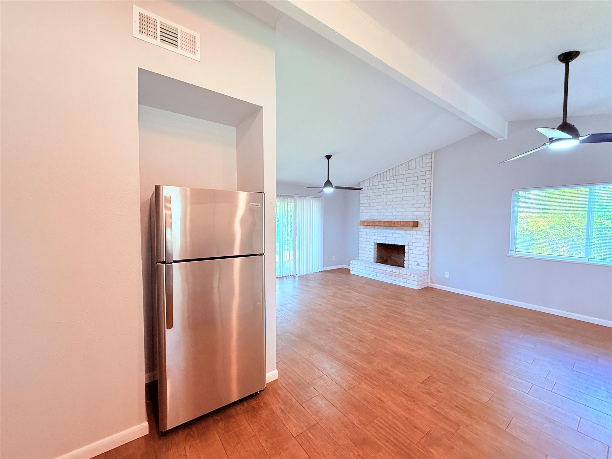 914 Beaver Trl # B, Austin, TX 78746