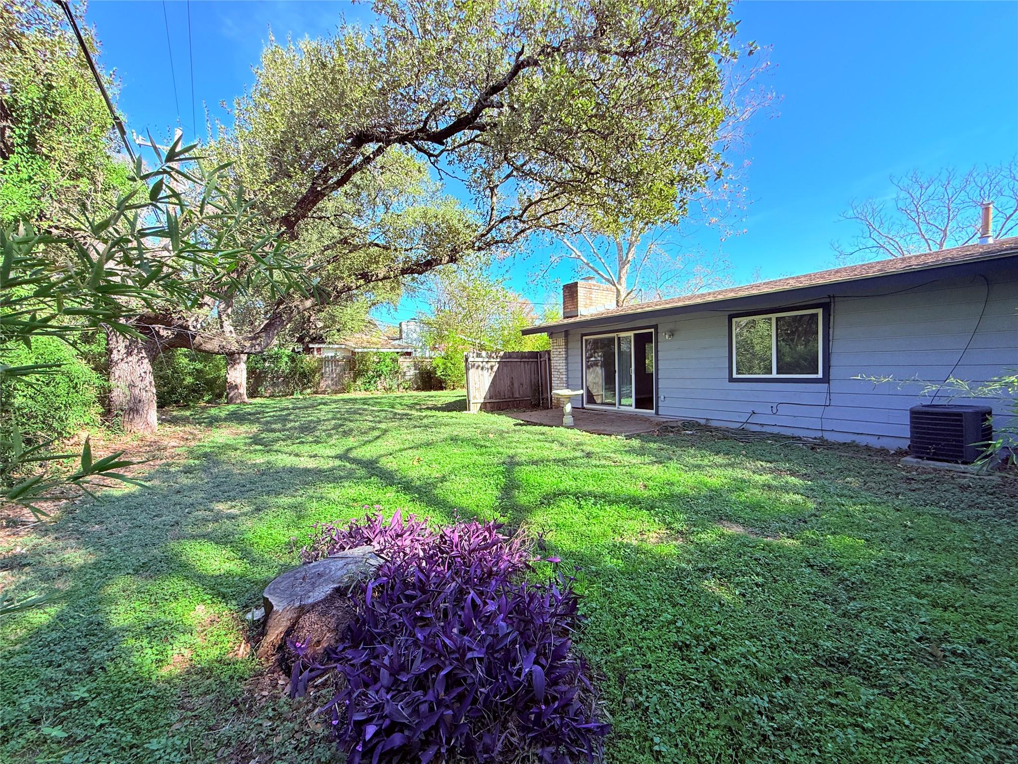 914 Beaver Trl # B, Austin, TX 78746