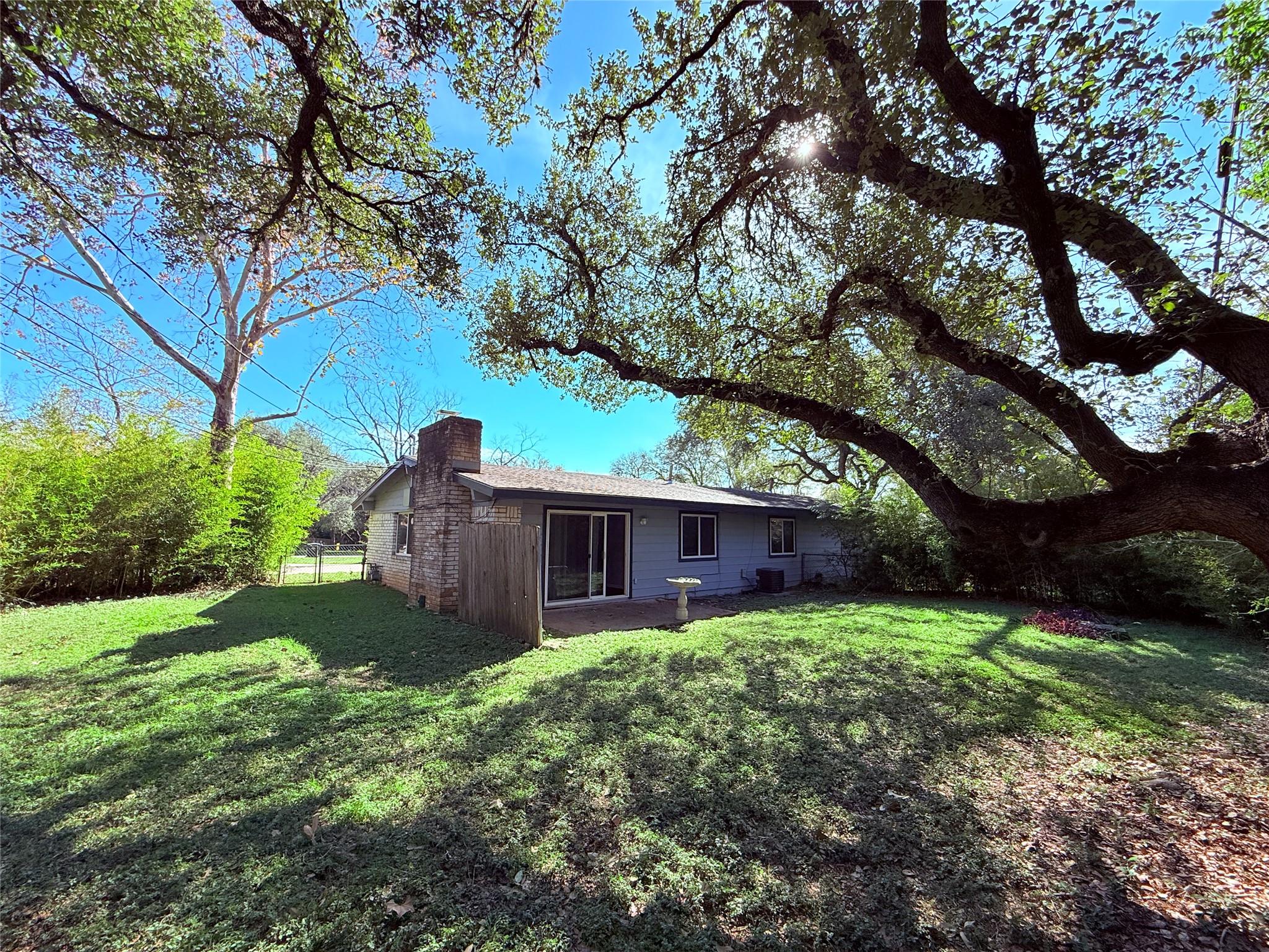 914 Beaver Trl # B, Austin, TX 78746