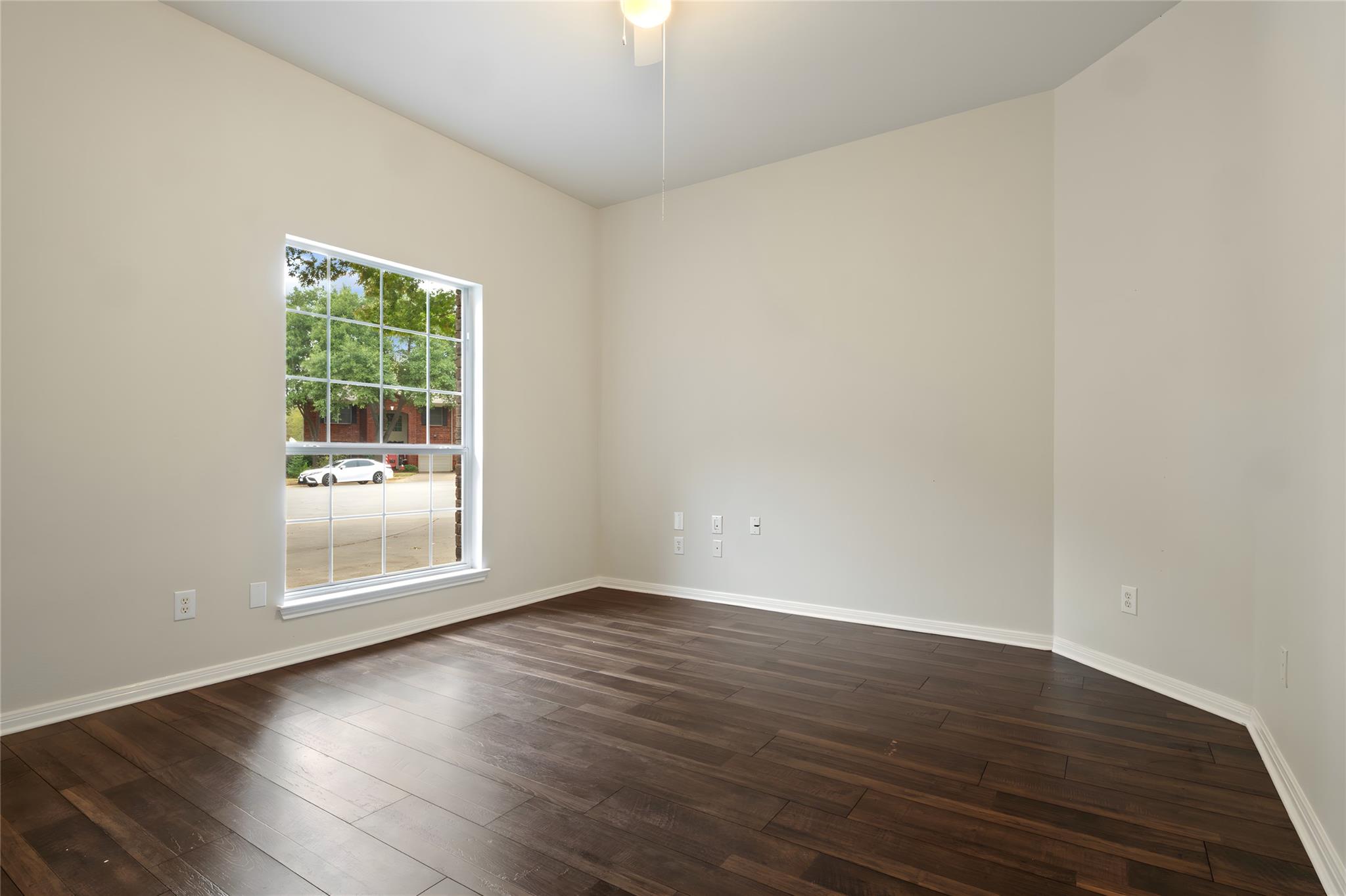 2001 Lacey Oak Cv, Round Rock, TX 78681