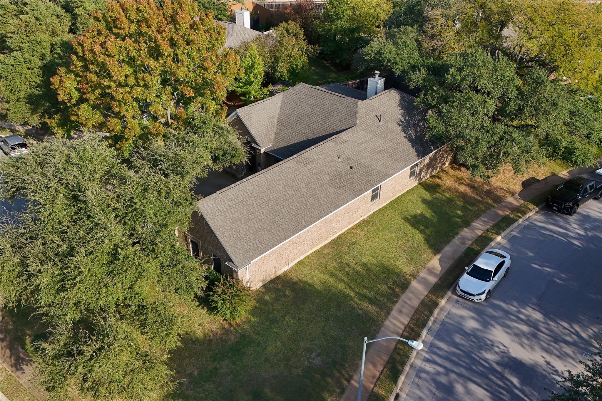 2001 Lacey Oak Cv, Round Rock, TX 78681