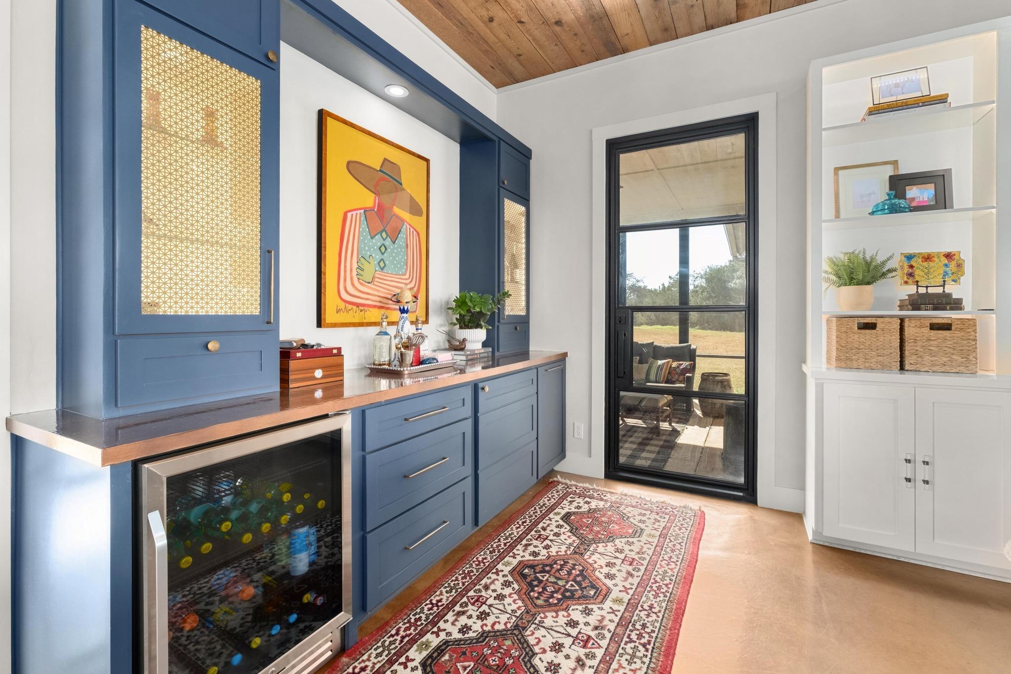 2300 W Fitzhugh Rd, Dripping Springs, TX 78620