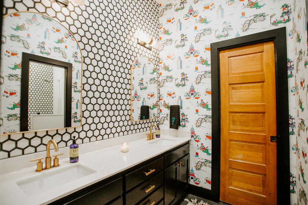 2300 W Fitzhugh Rd, Dripping Springs, TX 78620