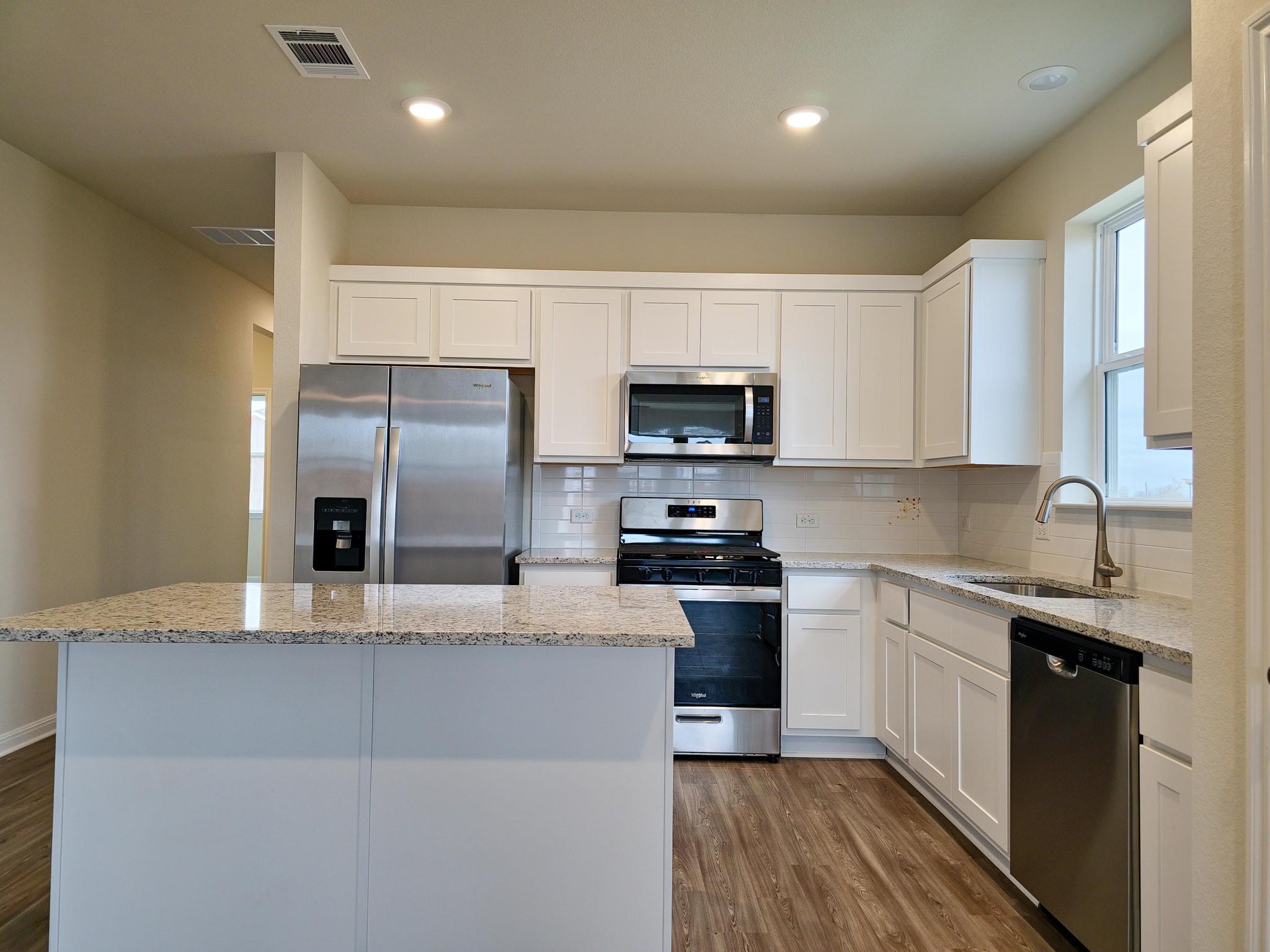 2402 Amara Levi Ln, Round Rock, TX 78665