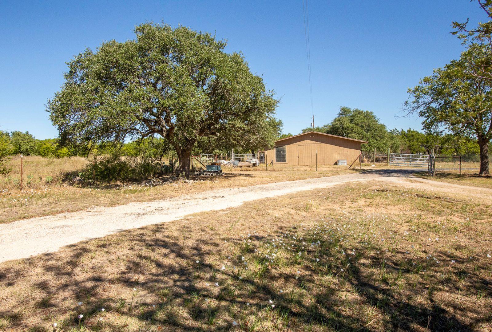 12516 Wire Rd, Leander, TX 78641