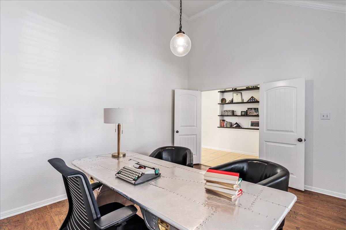 8113 Via Verde Dr, Austin, TX 78739