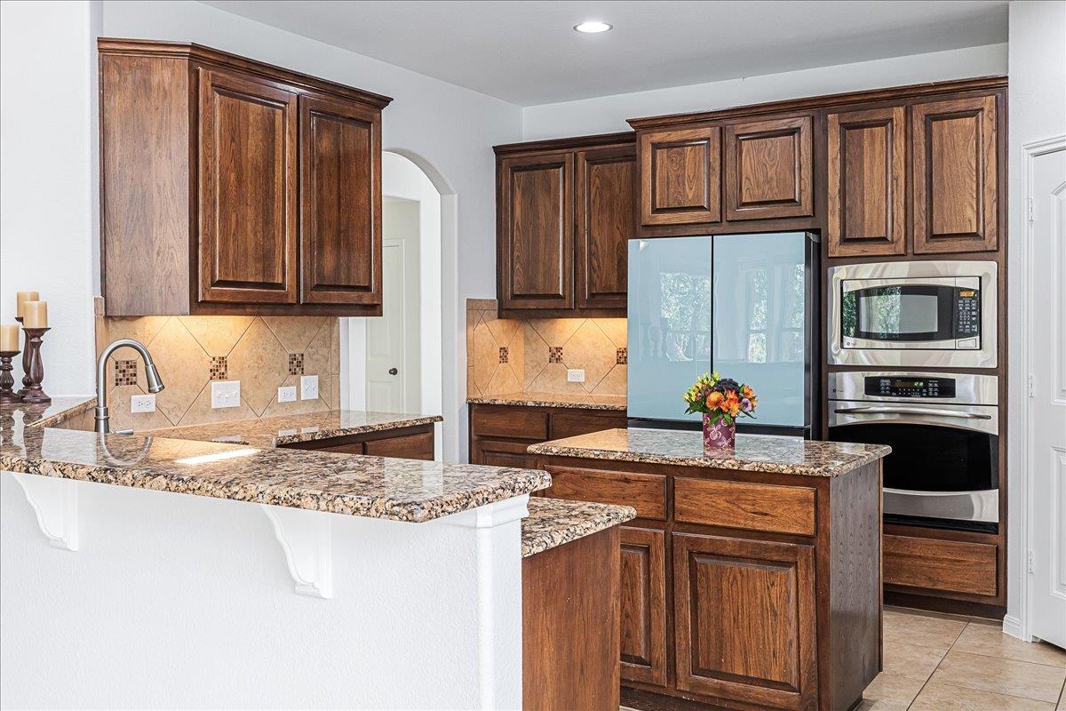 8113 Via Verde Dr, Austin, TX 78739