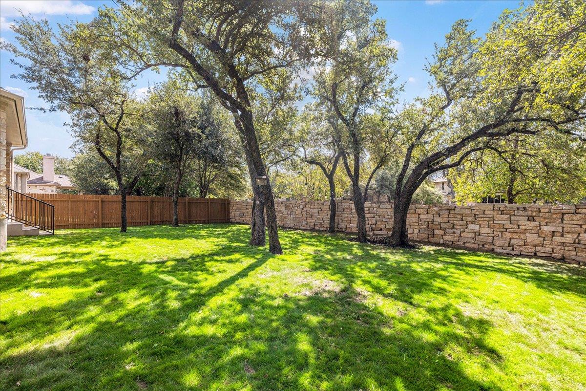 8113 Via Verde Dr, Austin, TX 78739