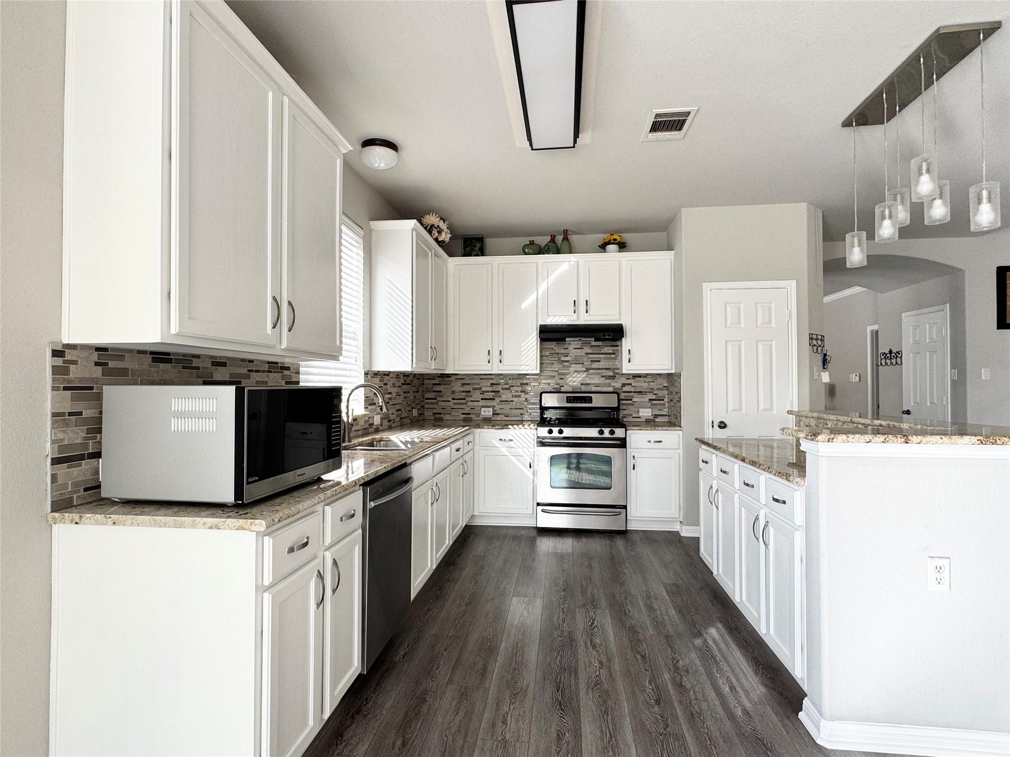 13004 Kenswick Dr, Austin, TX 78753