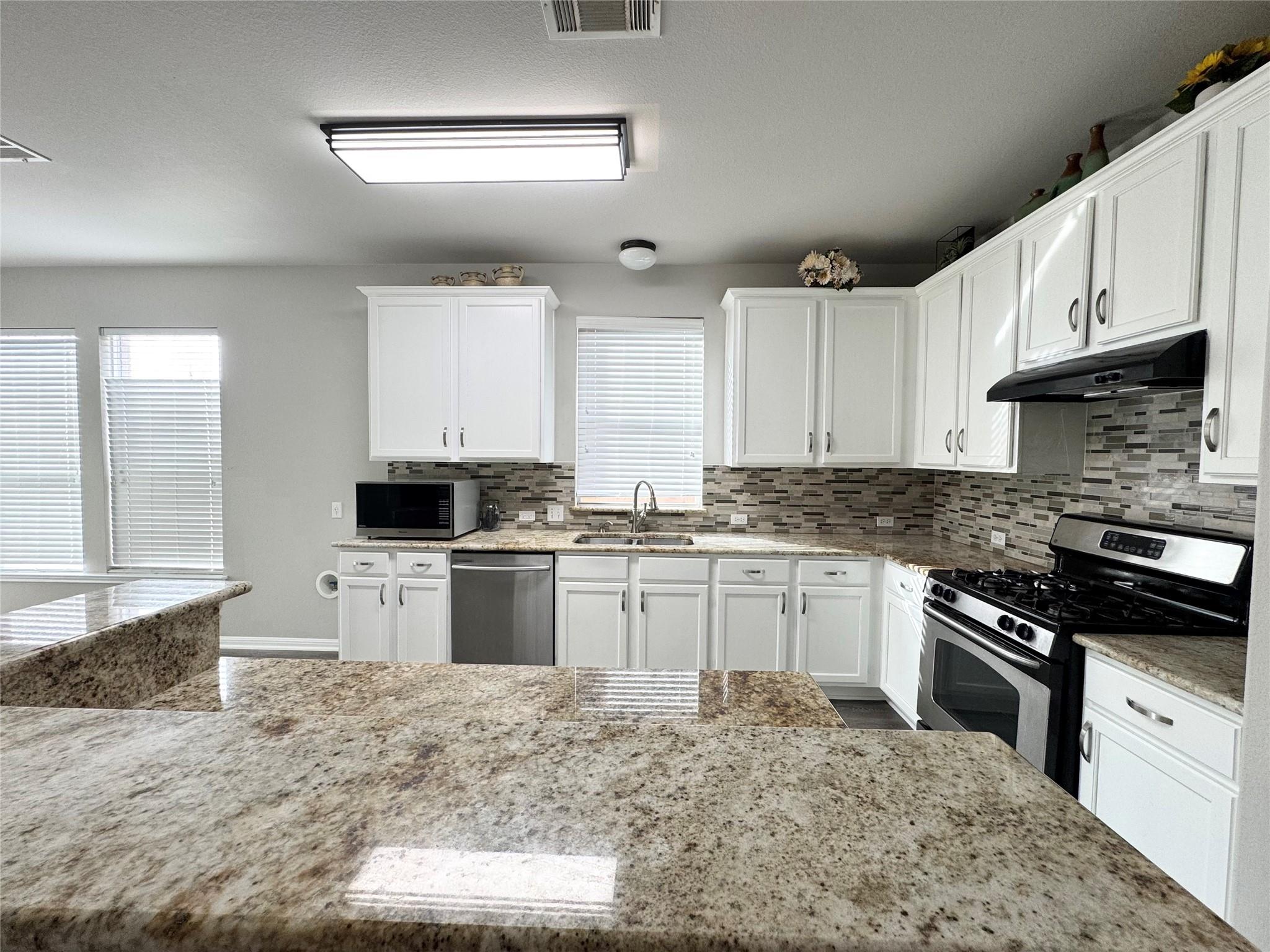 13004 Kenswick Dr, Austin, TX 78753