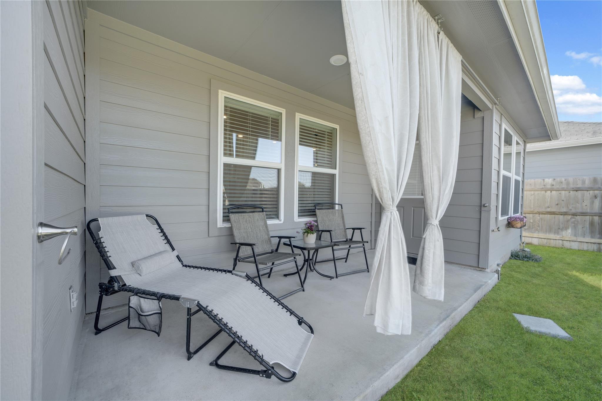 120 Rosa Rd, San Marcos, TX 78666