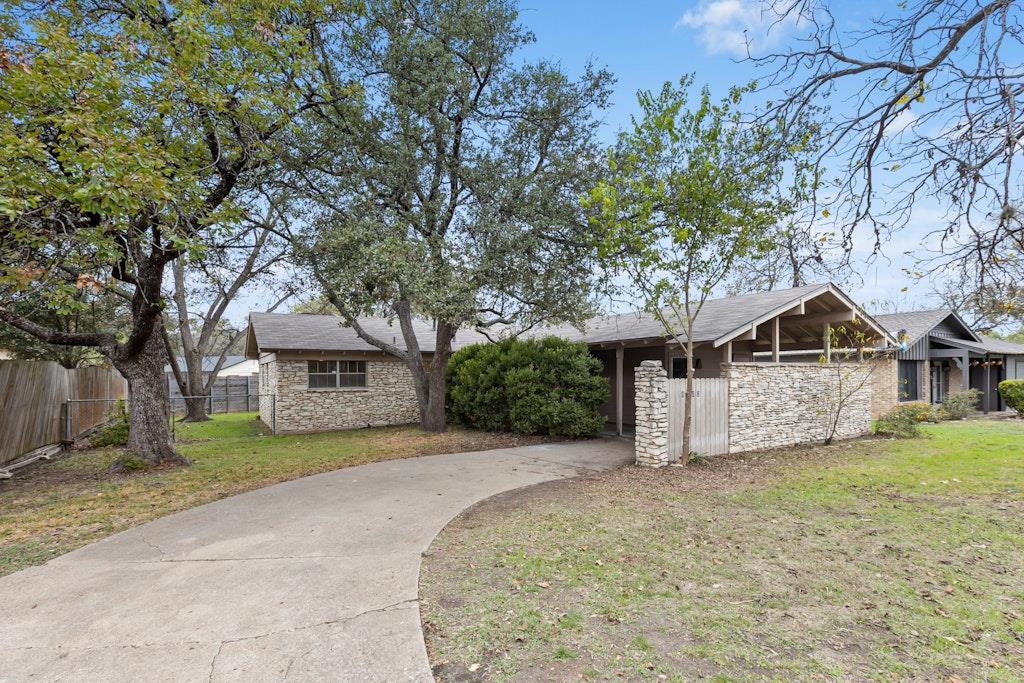 8302 Renton Dr, Austin, TX 78757