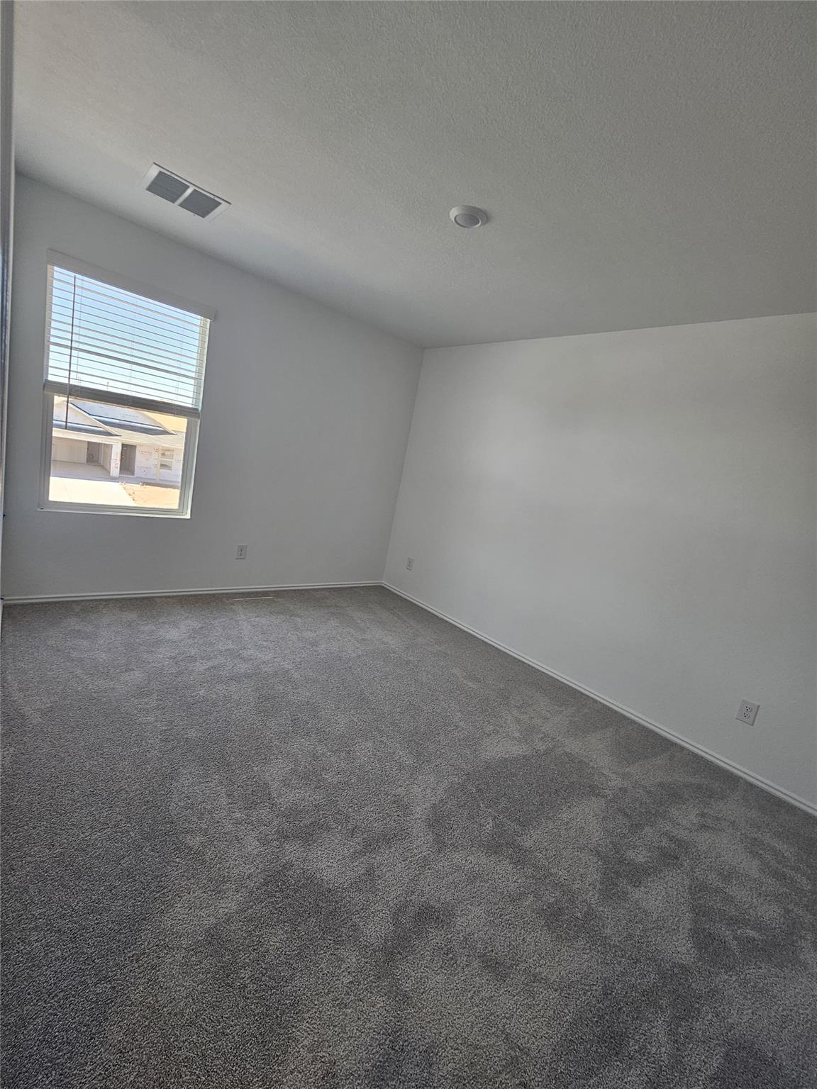 2308 Blizzard Dr, Lockhart, TX 78644