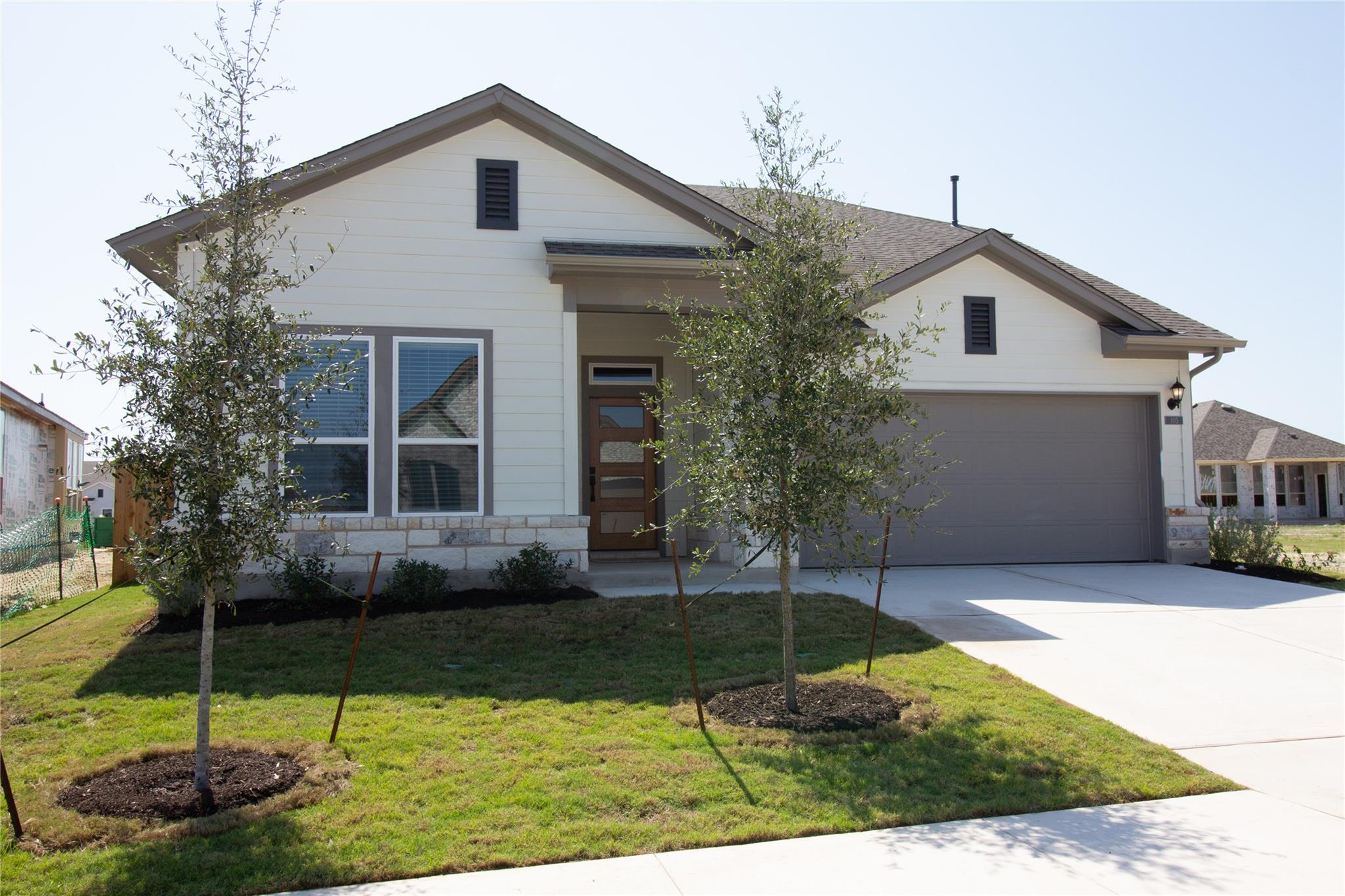 105 Stone fork Ln, Hutto, TX 78634