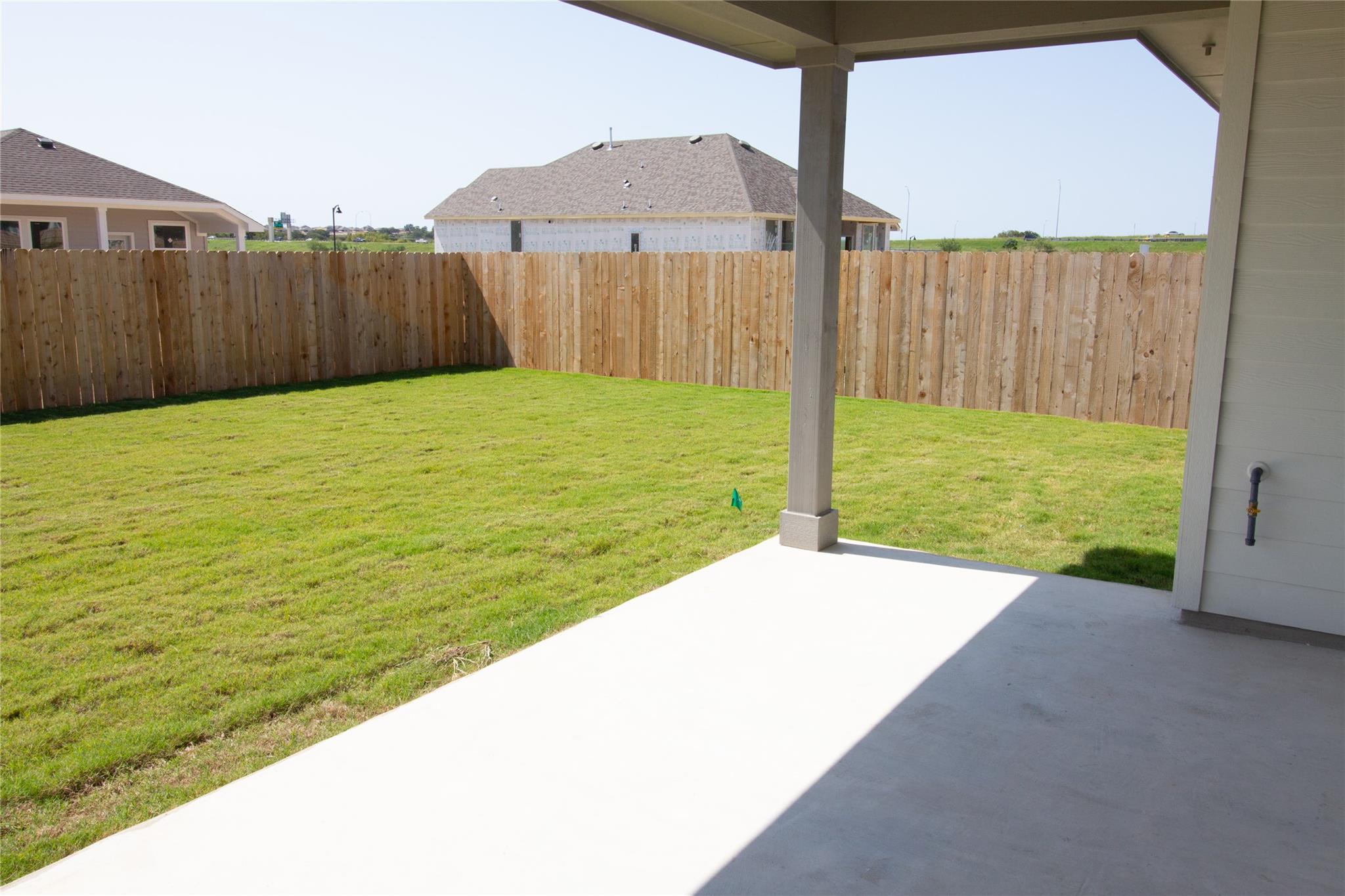 105 Stone fork Ln, Hutto, TX 78634