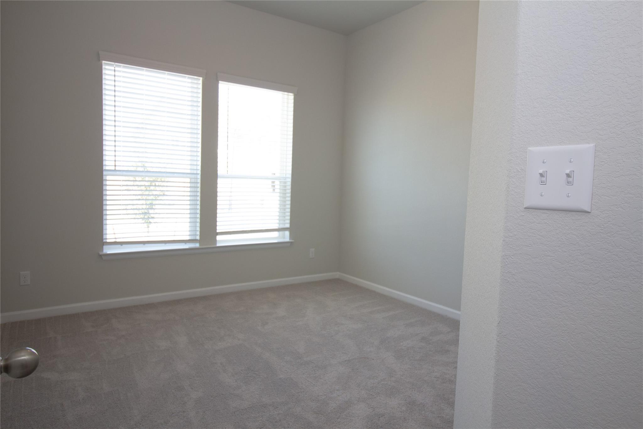 105 Stone fork Ln, Hutto, TX 78634