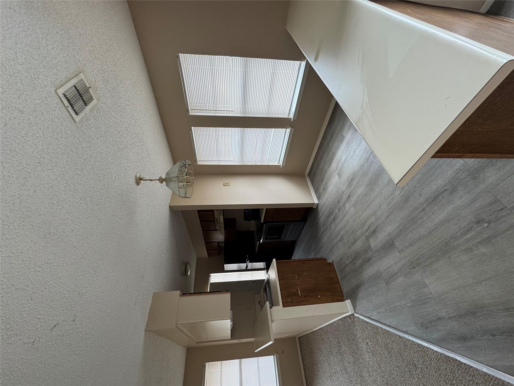 1713 Hiawatha Dr, Kerrville, TX 78028