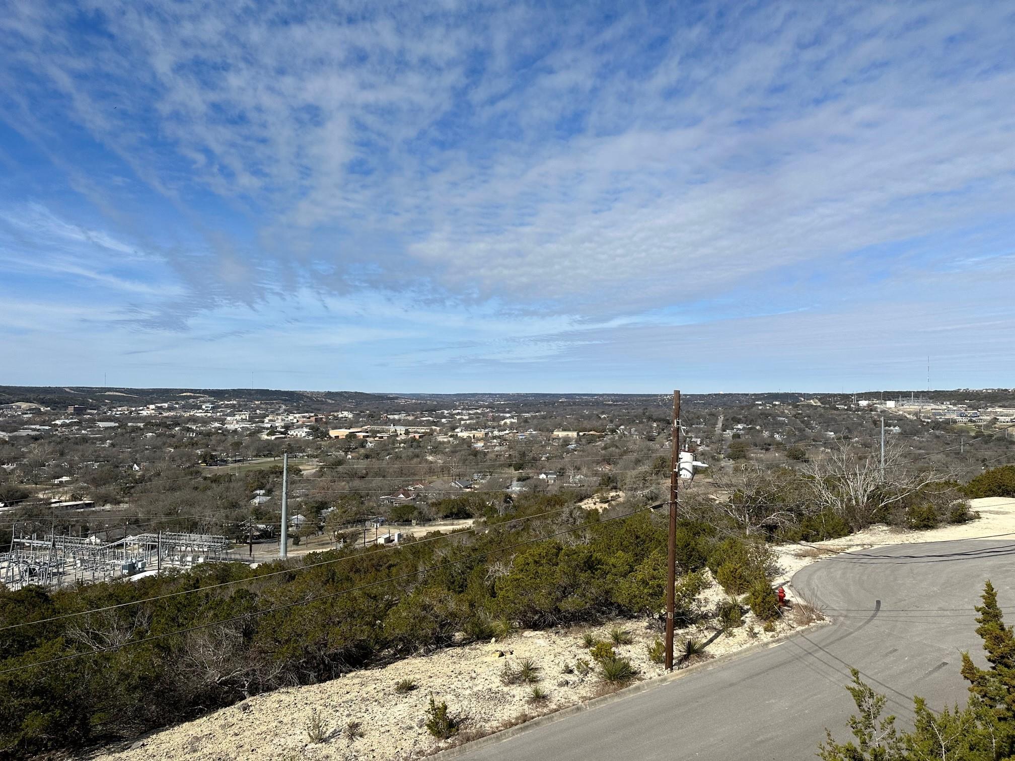 1713 Hiawatha Dr, Kerrville, TX 78028