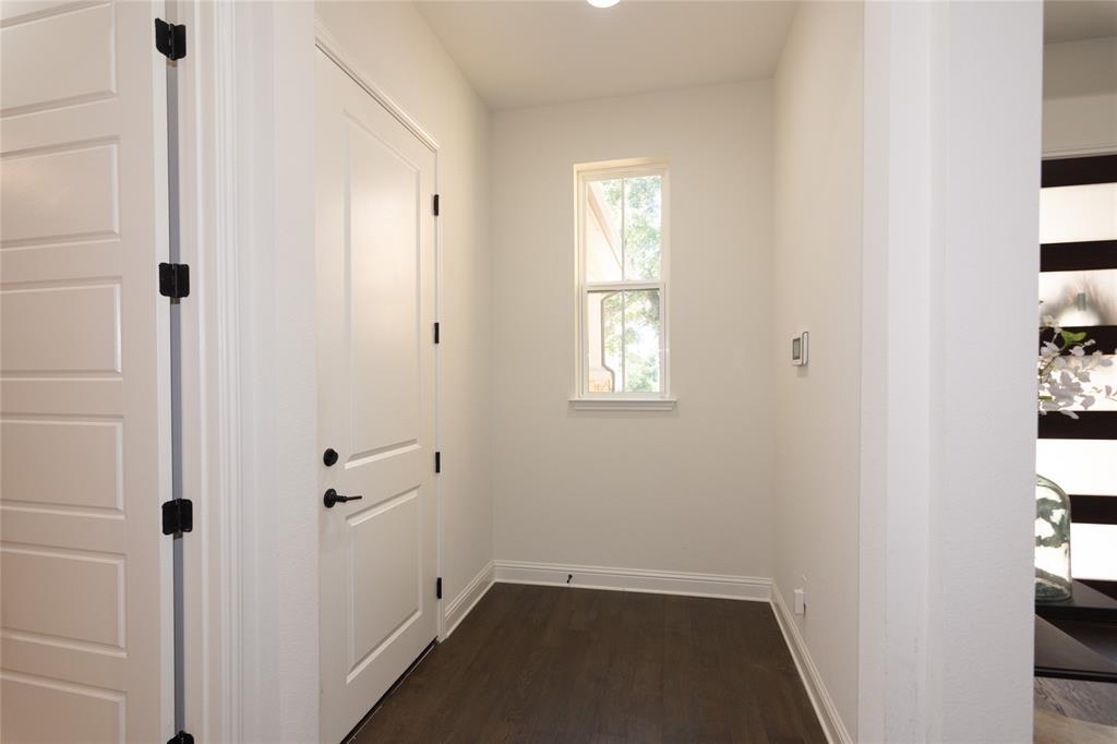 205 Eiglehart Rd, Austin, TX 78737