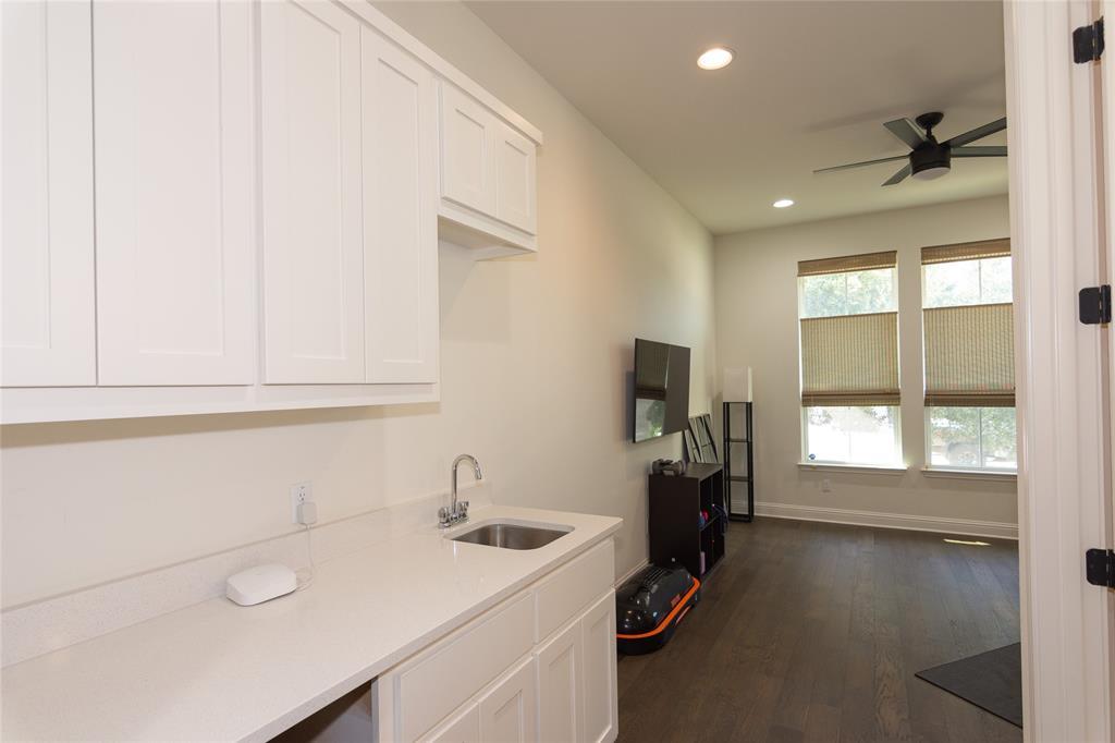 205 Eiglehart Rd, Austin, TX 78737