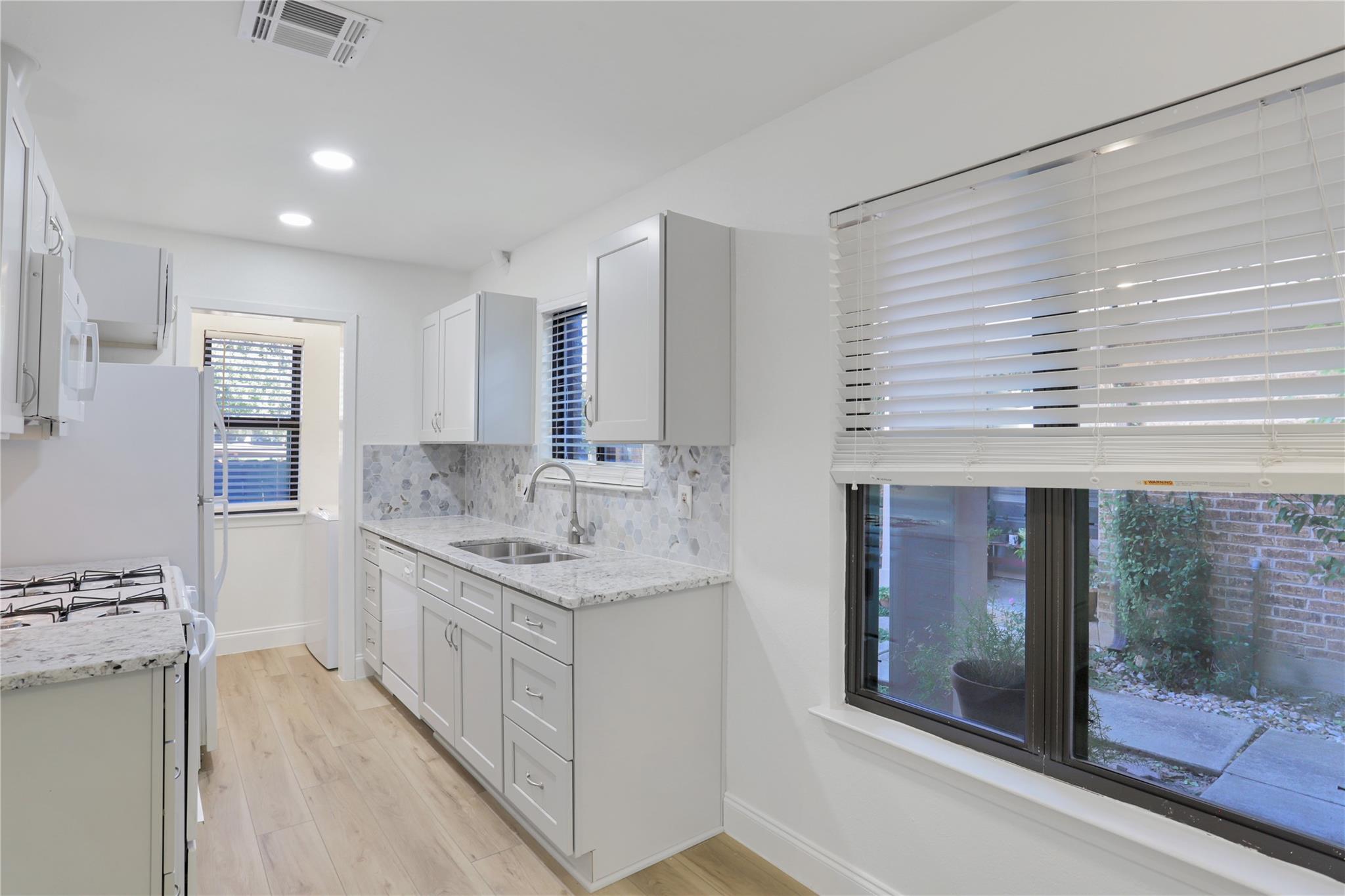 101 Clearday Dr # 104, Austin, TX 78745