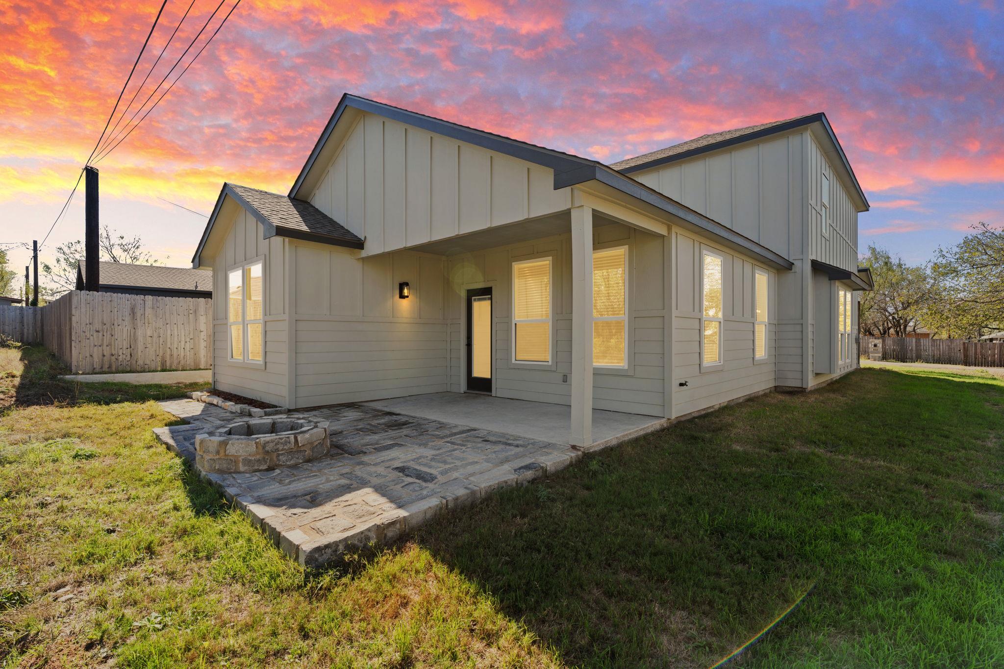 853 Cypress Ln, Cottonwood Shores, TX 78657