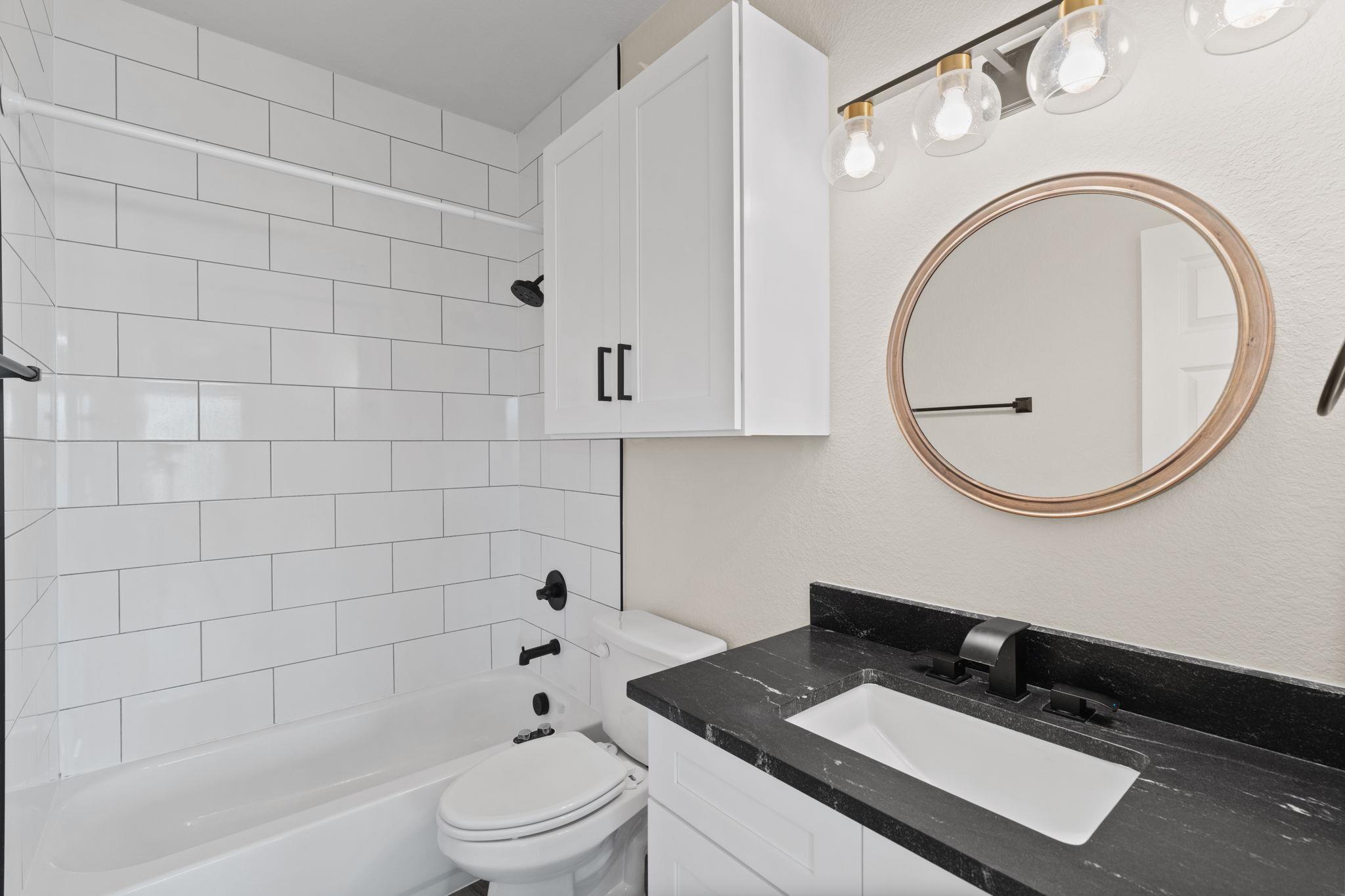 853 Cypress Ln, Cottonwood Shores, TX 78657