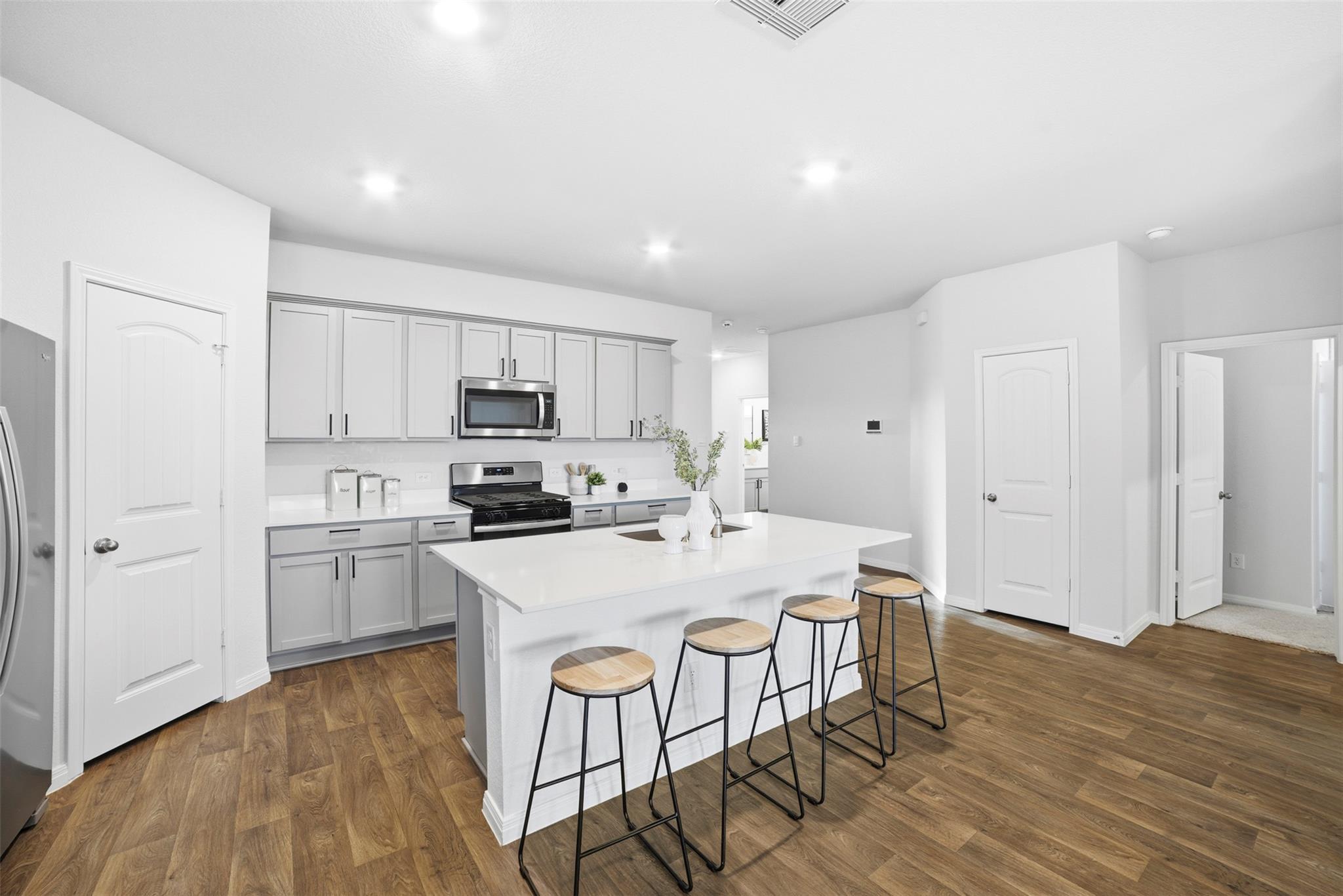 166 Caddo Bnd, Kyle, TX 78640