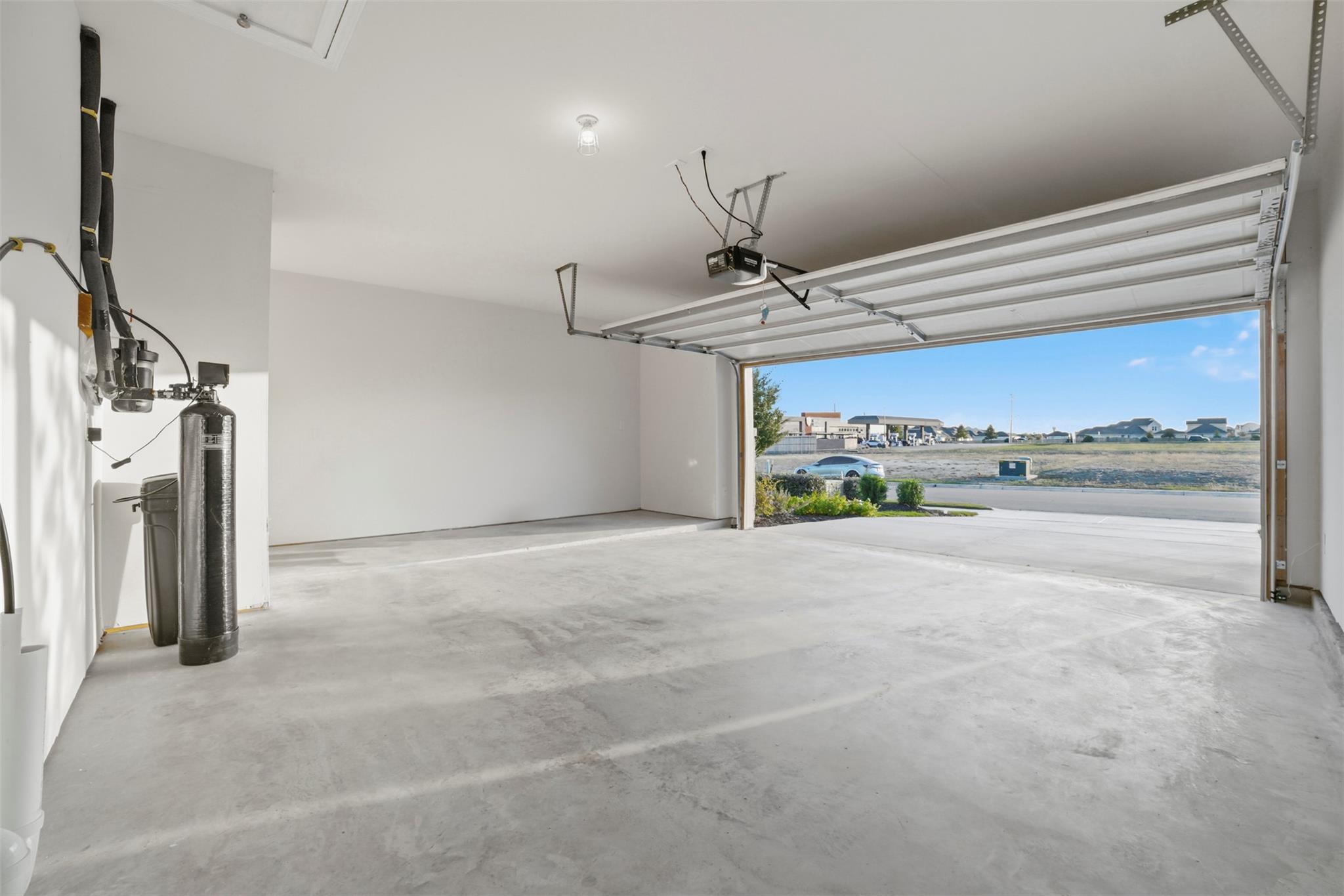 166 Caddo Bnd, Kyle, TX 78640