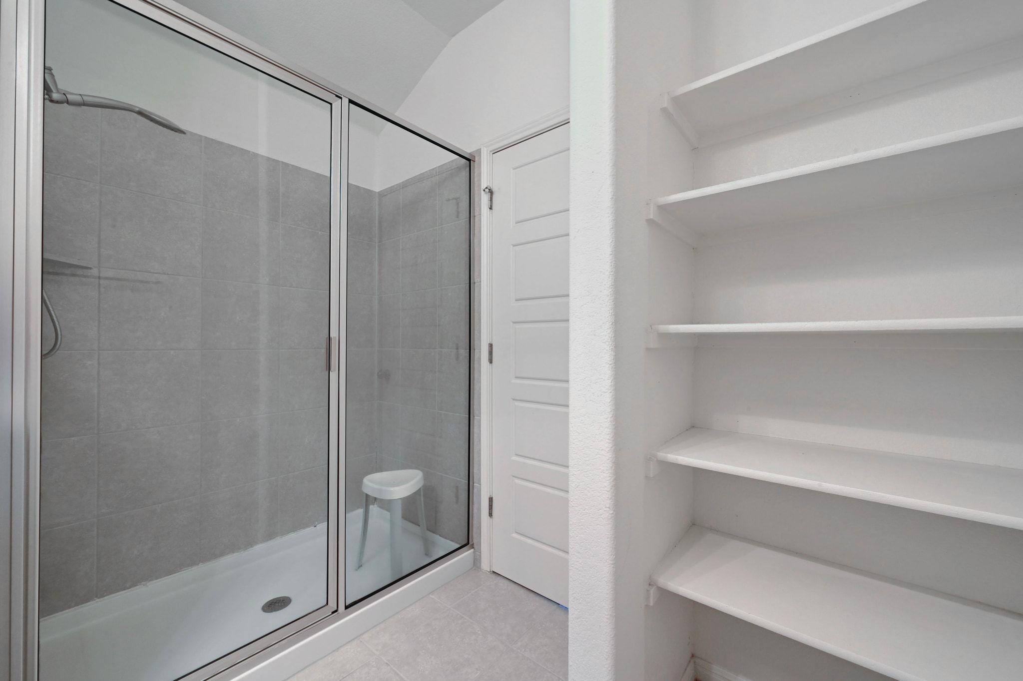 5417 Falling Leaf Ln, Austin, TX 78744