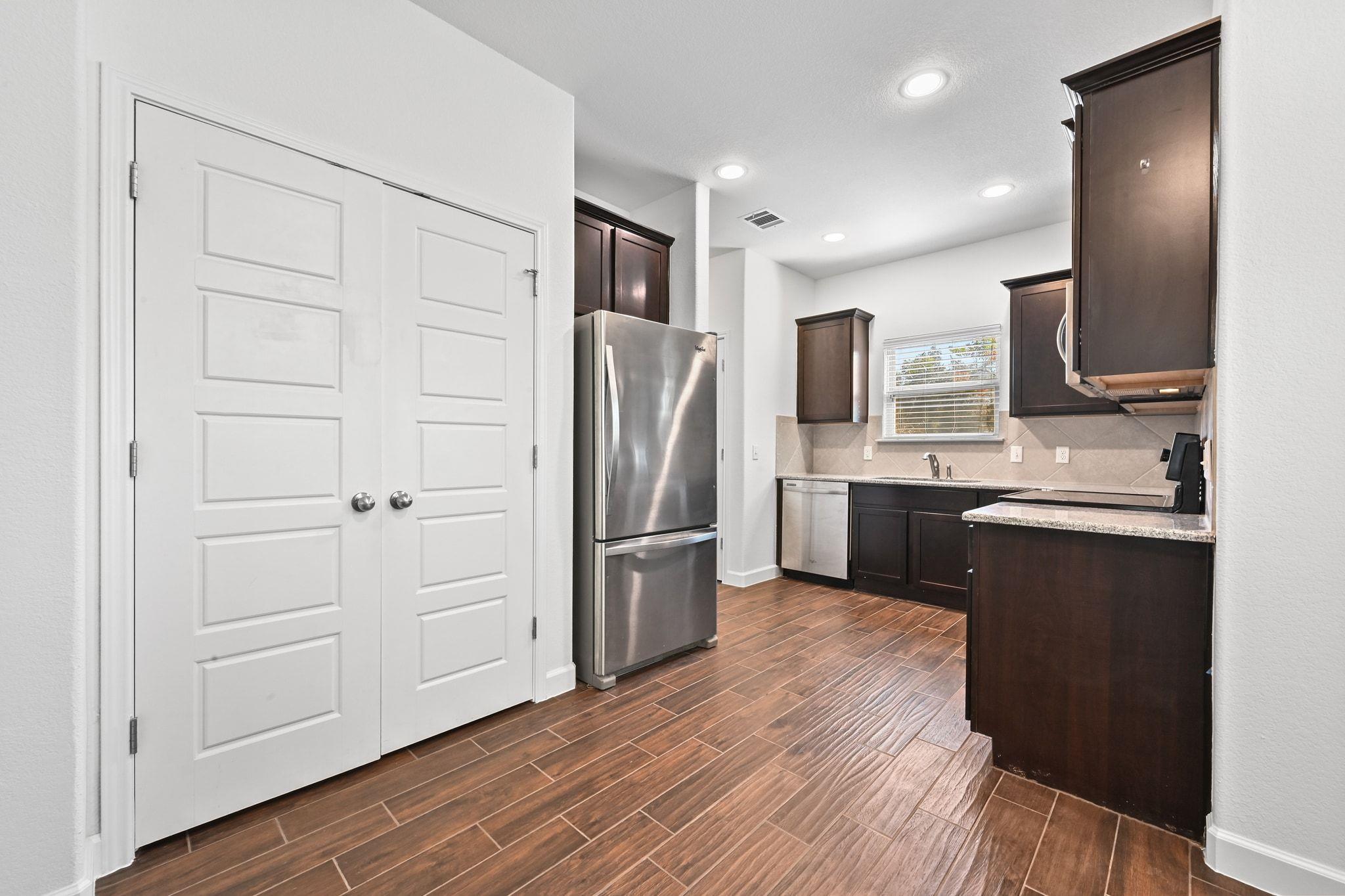 5417 Falling Leaf Ln, Austin, TX 78744