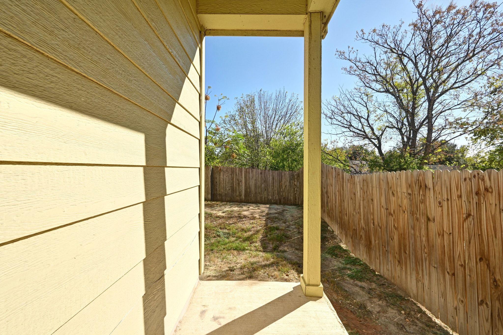 5417 Falling Leaf Ln, Austin, TX 78744
