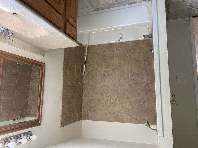 823 Monterrey St, Lockhart, TX 78644