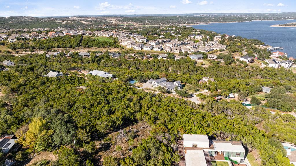 2742 Tradewind Dr, Spicewood, TX 78669